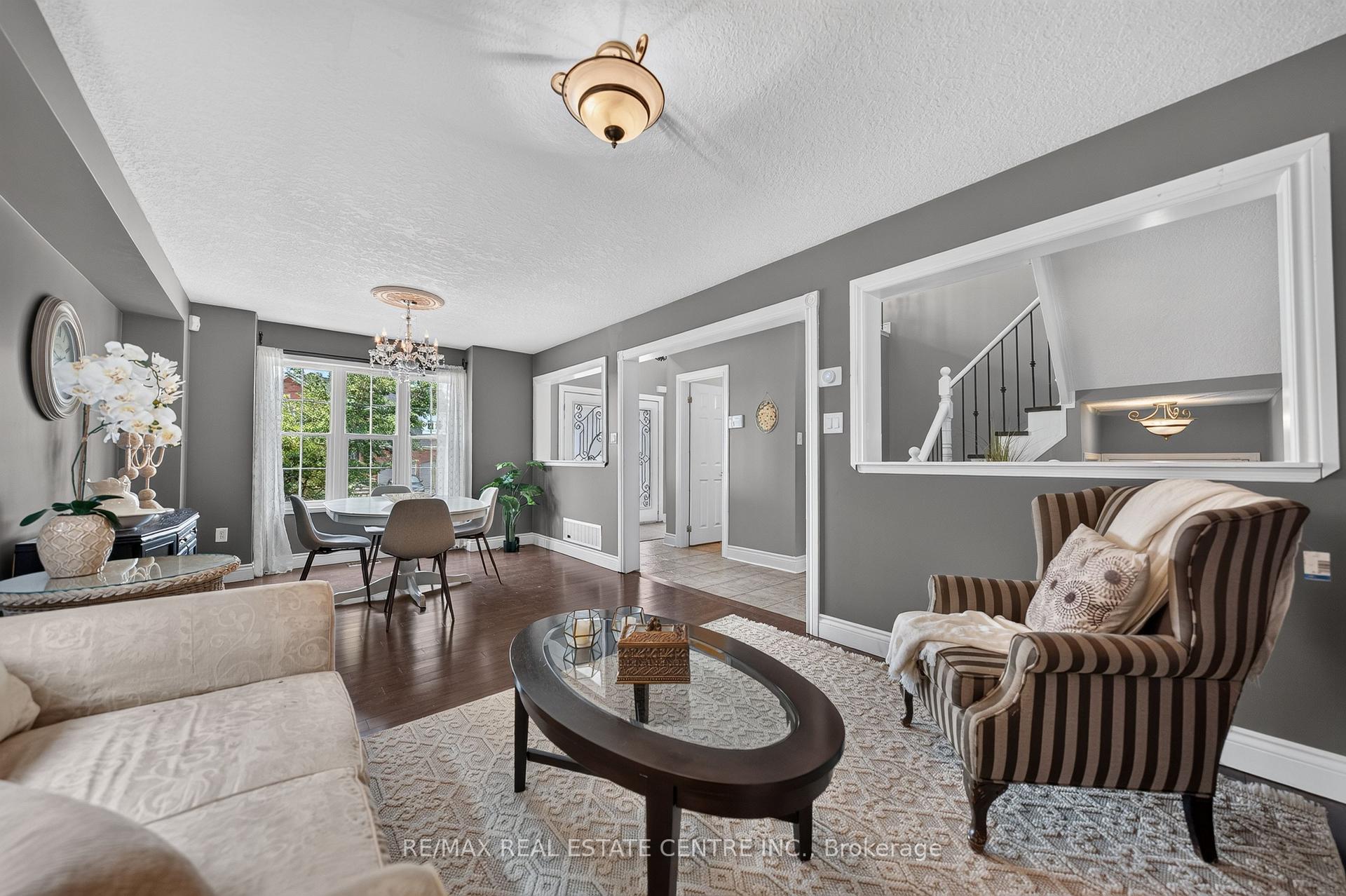 Photo 8 of 72 Swift Crescent, Cambridge, Christopher-Champlain — HOMEH