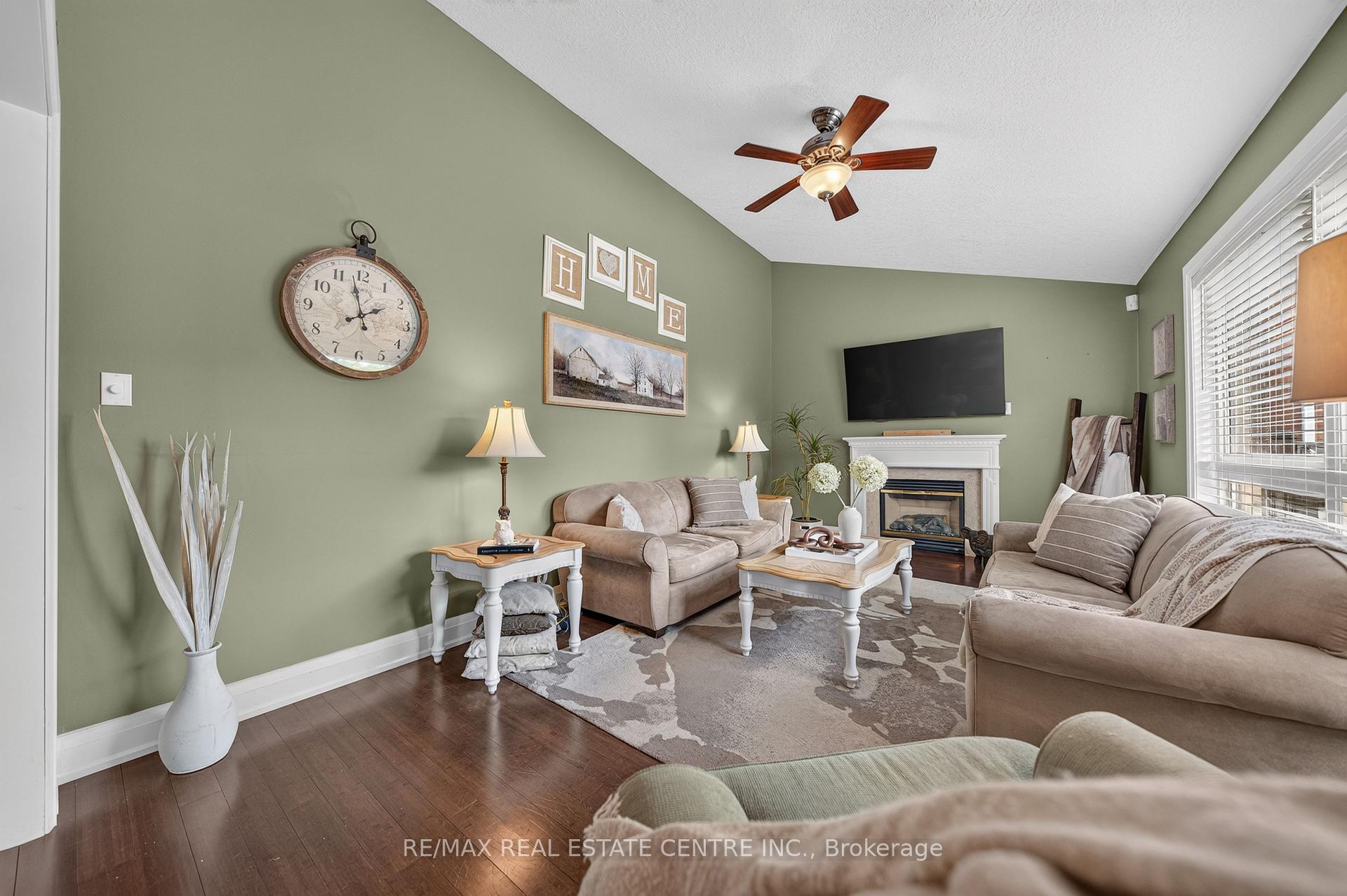 Photo 13 of 72 Swift Crescent, Cambridge, Christopher-Champlain — HOMEH