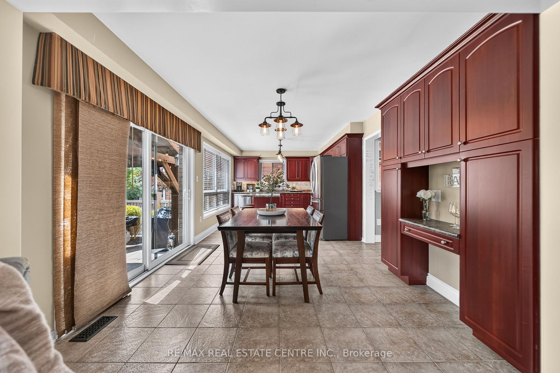 Photo 16 of 72 Swift Crescent, Cambridge, Christopher-Champlain — HOMEH