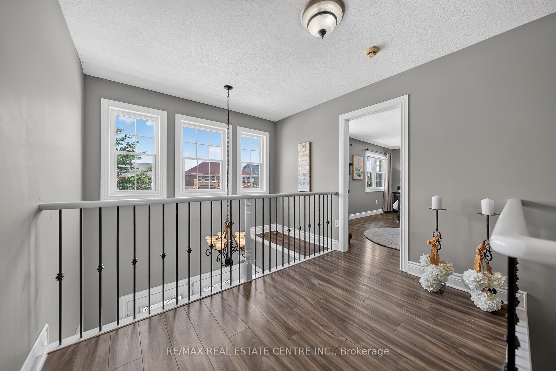 Photo 23 of 72 Swift Crescent, Cambridge, Christopher-Champlain — HOMEH