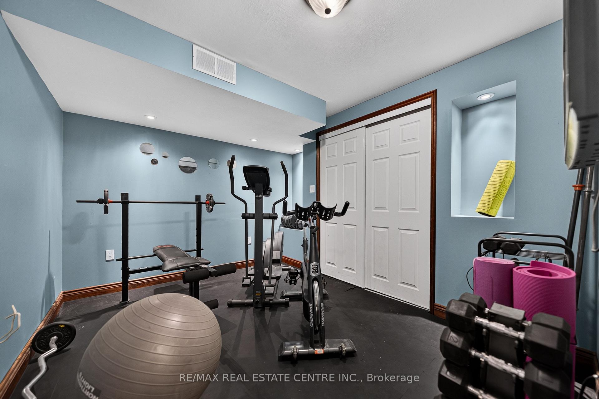 Photo 42 of 72 Swift Crescent, Cambridge, Christopher-Champlain — HOMEH