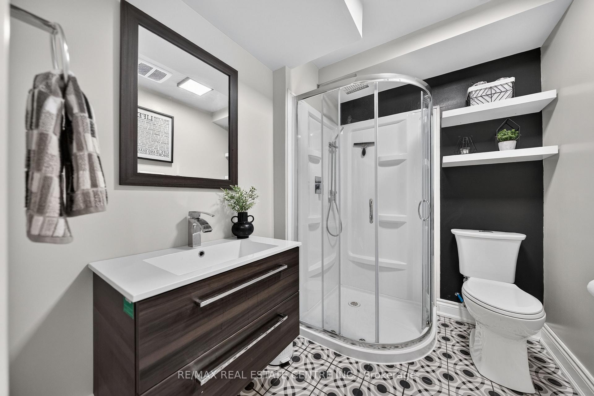 Photo 43 of 72 Swift Crescent, Cambridge, Christopher-Champlain — HOMEH