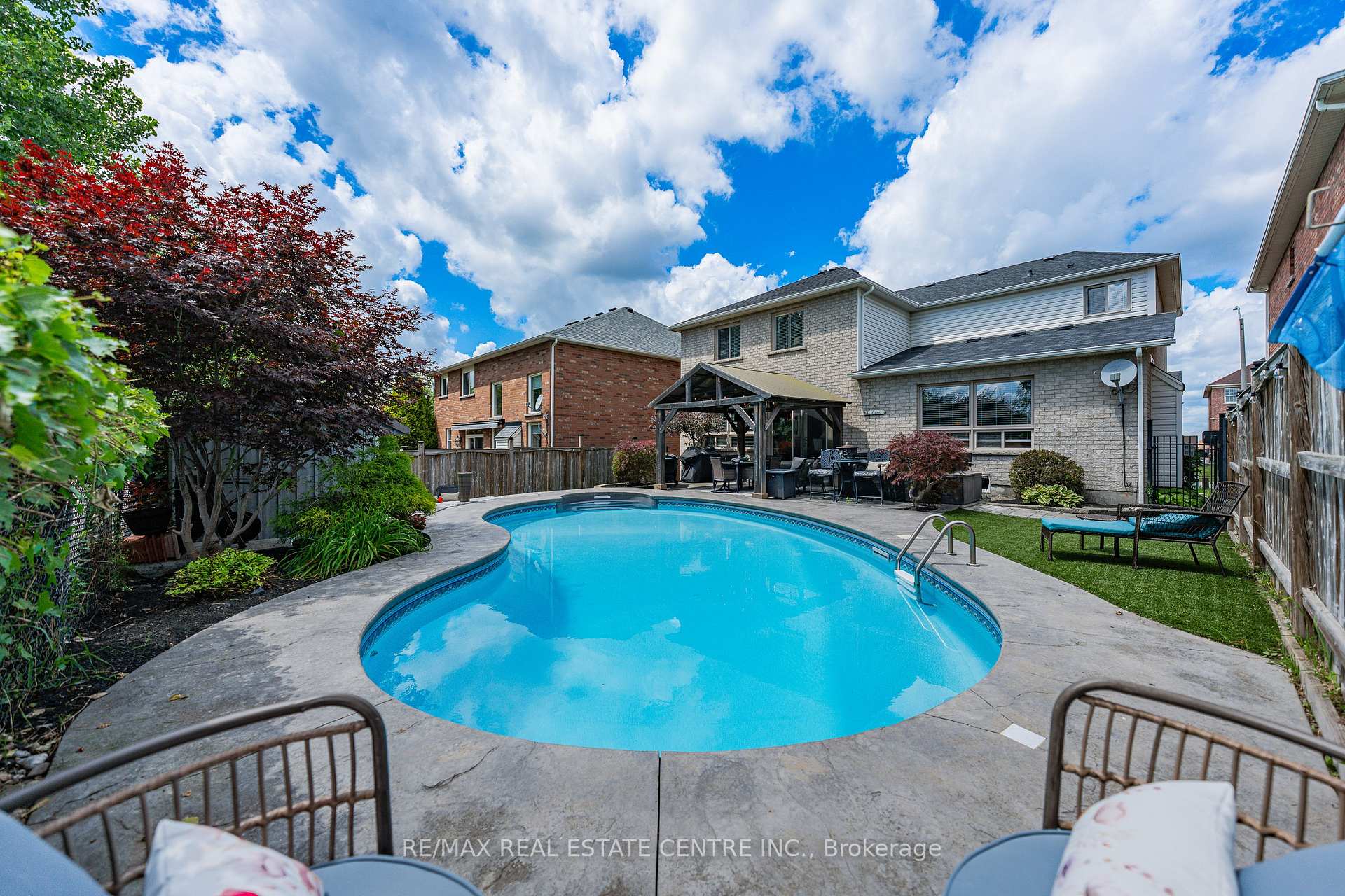 Photo 44 of 72 Swift Crescent, Cambridge, Christopher-Champlain — HOMEH