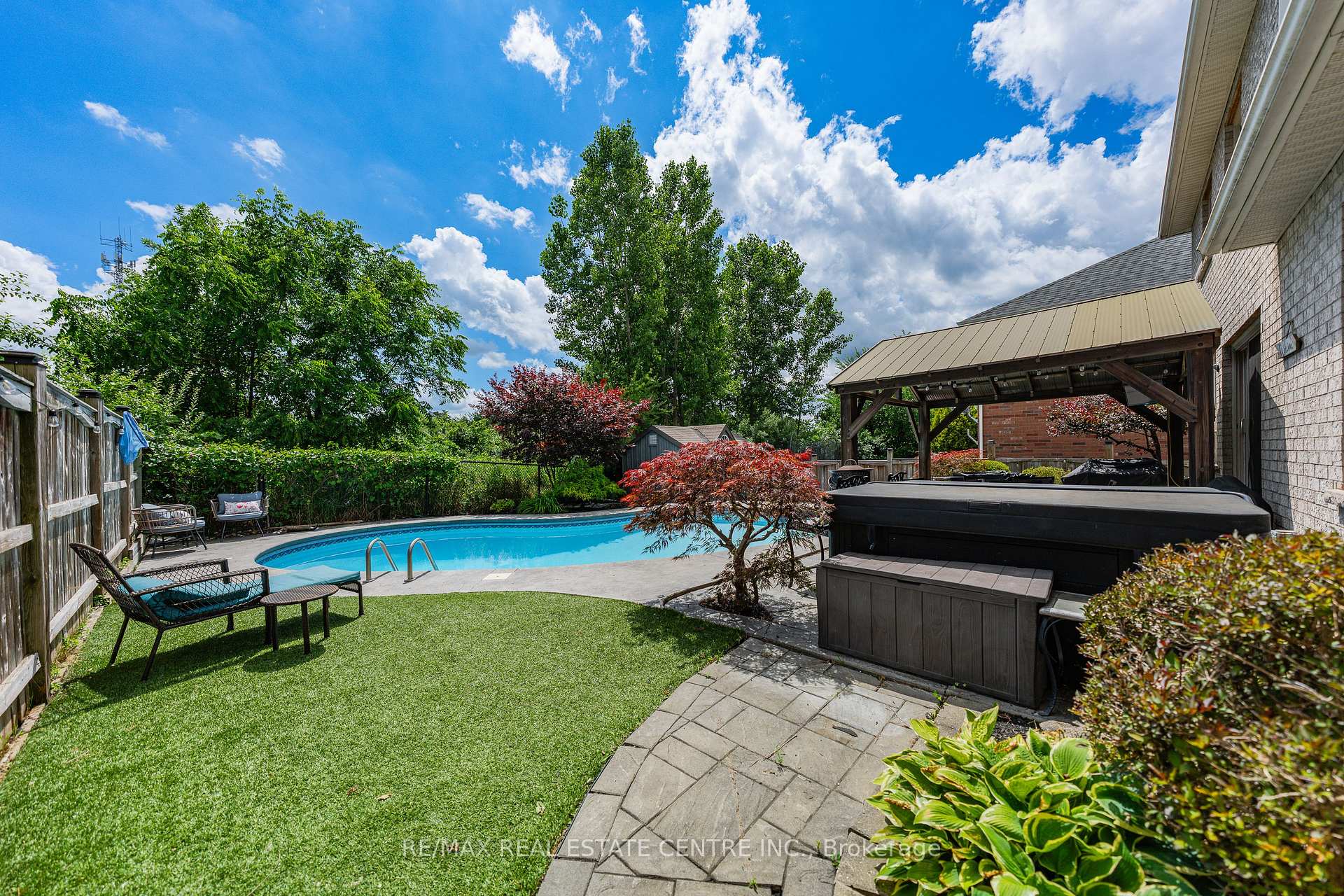 Photo 48 of 72 Swift Crescent, Cambridge, Christopher-Champlain — HOMEH