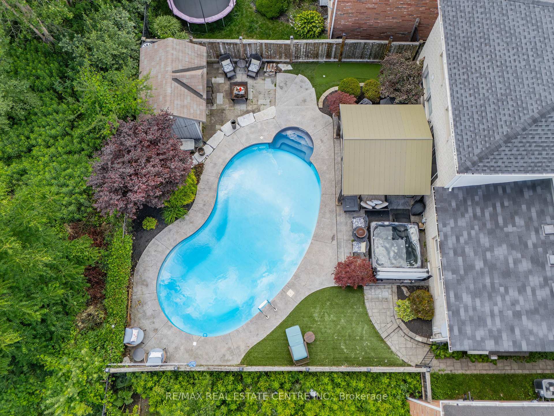 Photo 49 of 72 Swift Crescent, Cambridge, Christopher-Champlain — HOMEH