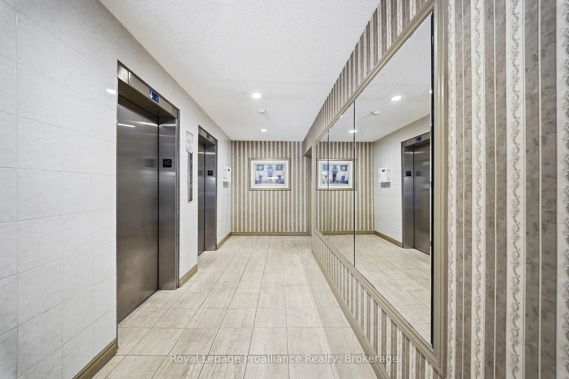 Photo 5 of Unit 401, 344 Front Street, Belleville, Belleville Ward — HOMEH
