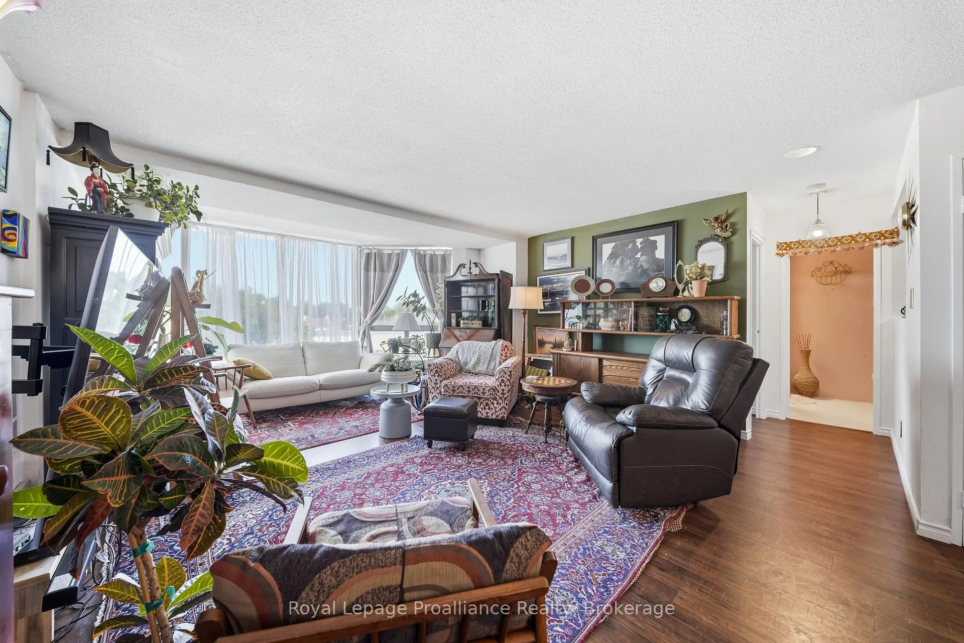 Photo 11 of Unit 401, 344 Front Street, Belleville, Belleville Ward — HOMEH