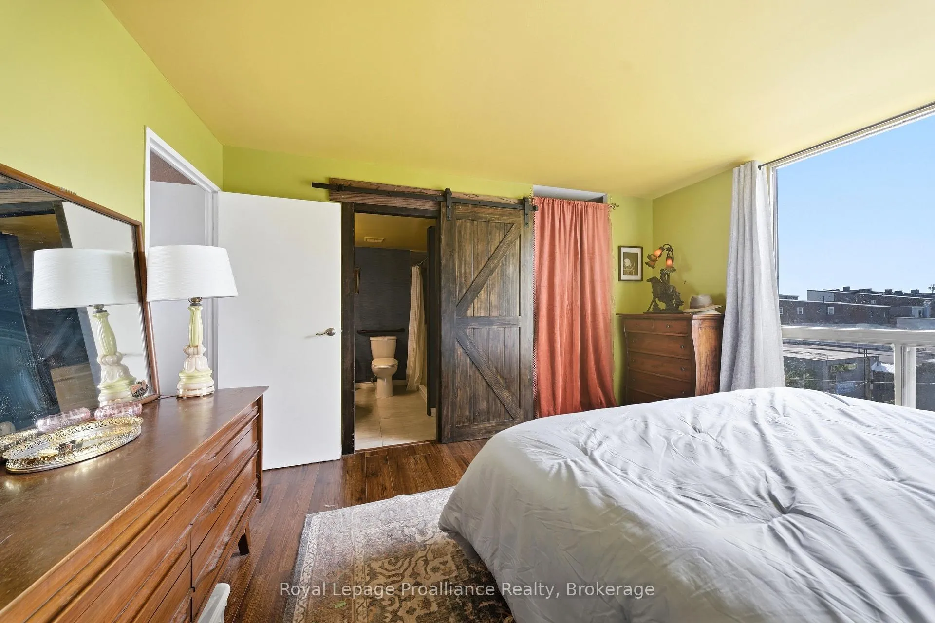 Photo 13 of Unit 401, 344 Front Street, Belleville, Belleville Ward — HOMEH