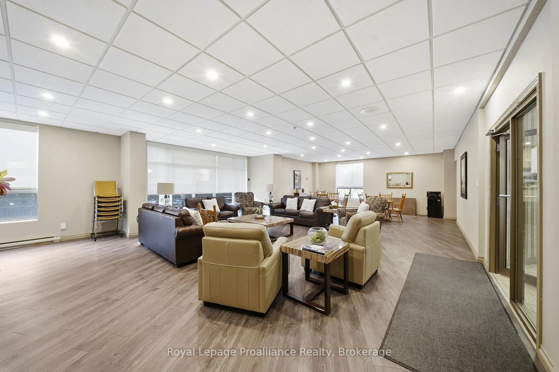 Photo 25 of Unit 401, 344 Front Street, Belleville, Belleville Ward — HOMEH