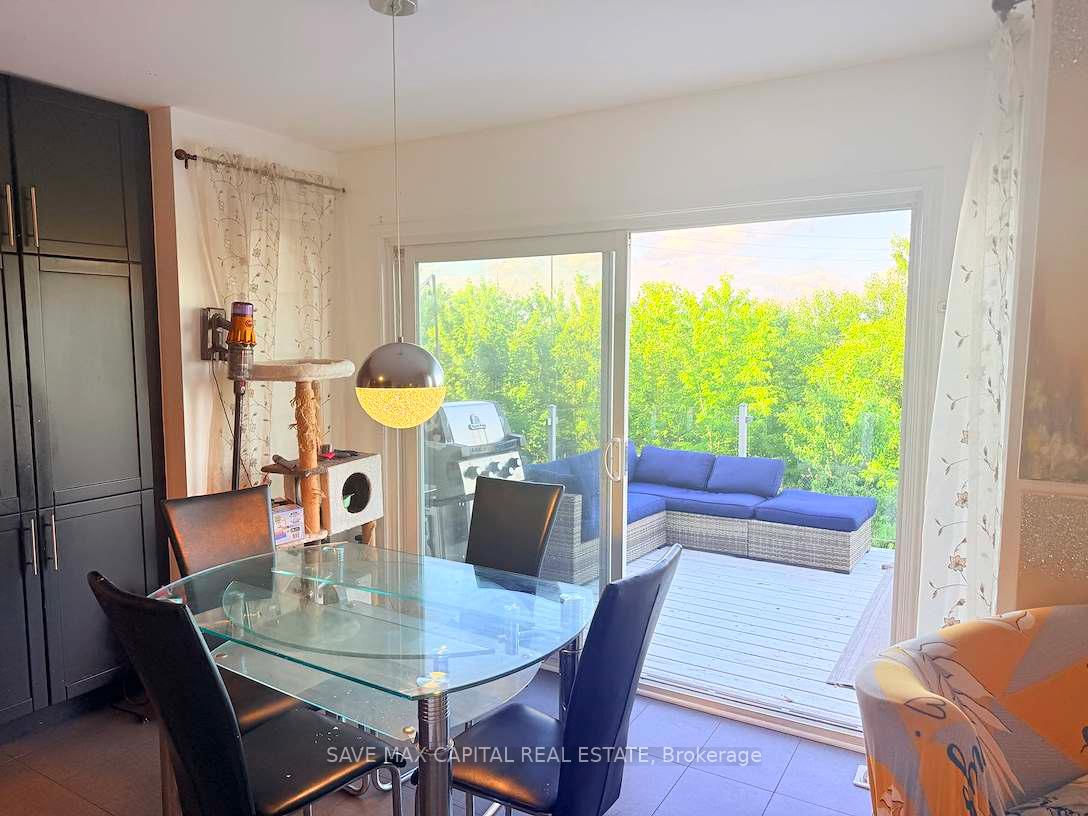 Photo 8 of 15 Apple Valley Way, Brampton, Bram East — HOMEH