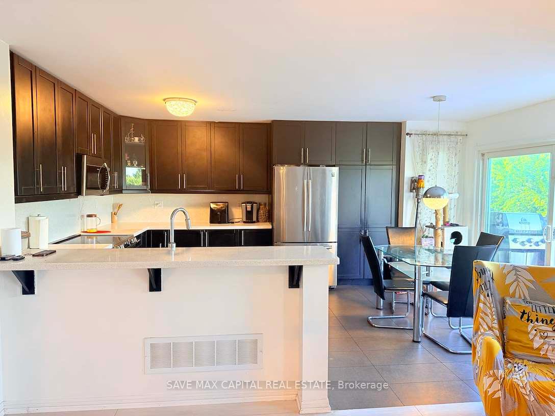 Photo 10 of 15 Apple Valley Way, Brampton, Bram East — HOMEH