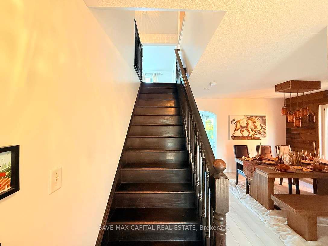 Photo 17 of 15 Apple Valley Way, Brampton, Bram East — HOMEH