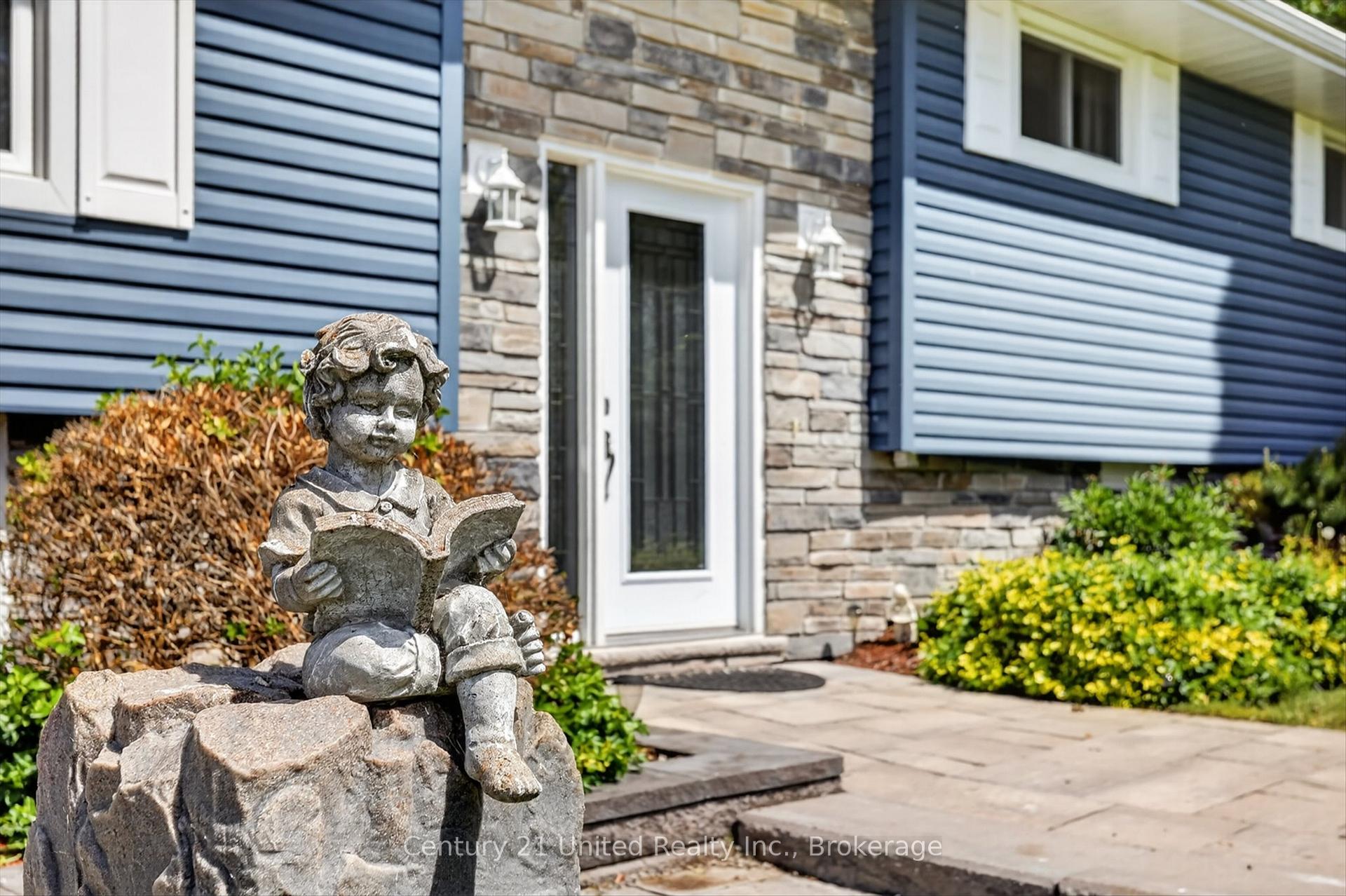 Photo 7 of 1190 Nuforest Drive, Selwyn — HOMEH
