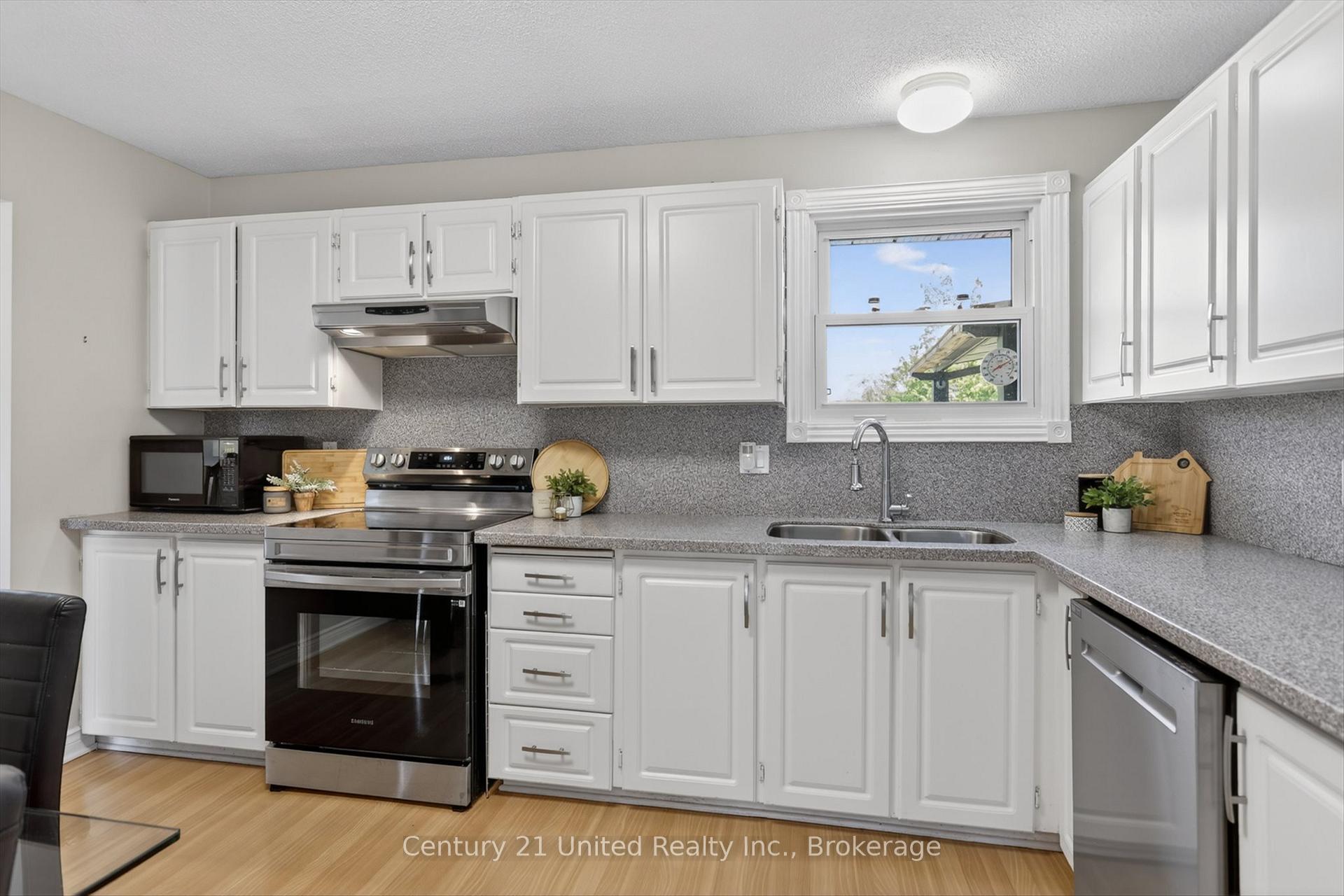 Photo 17 of 1190 Nuforest Drive, Selwyn — HOMEH