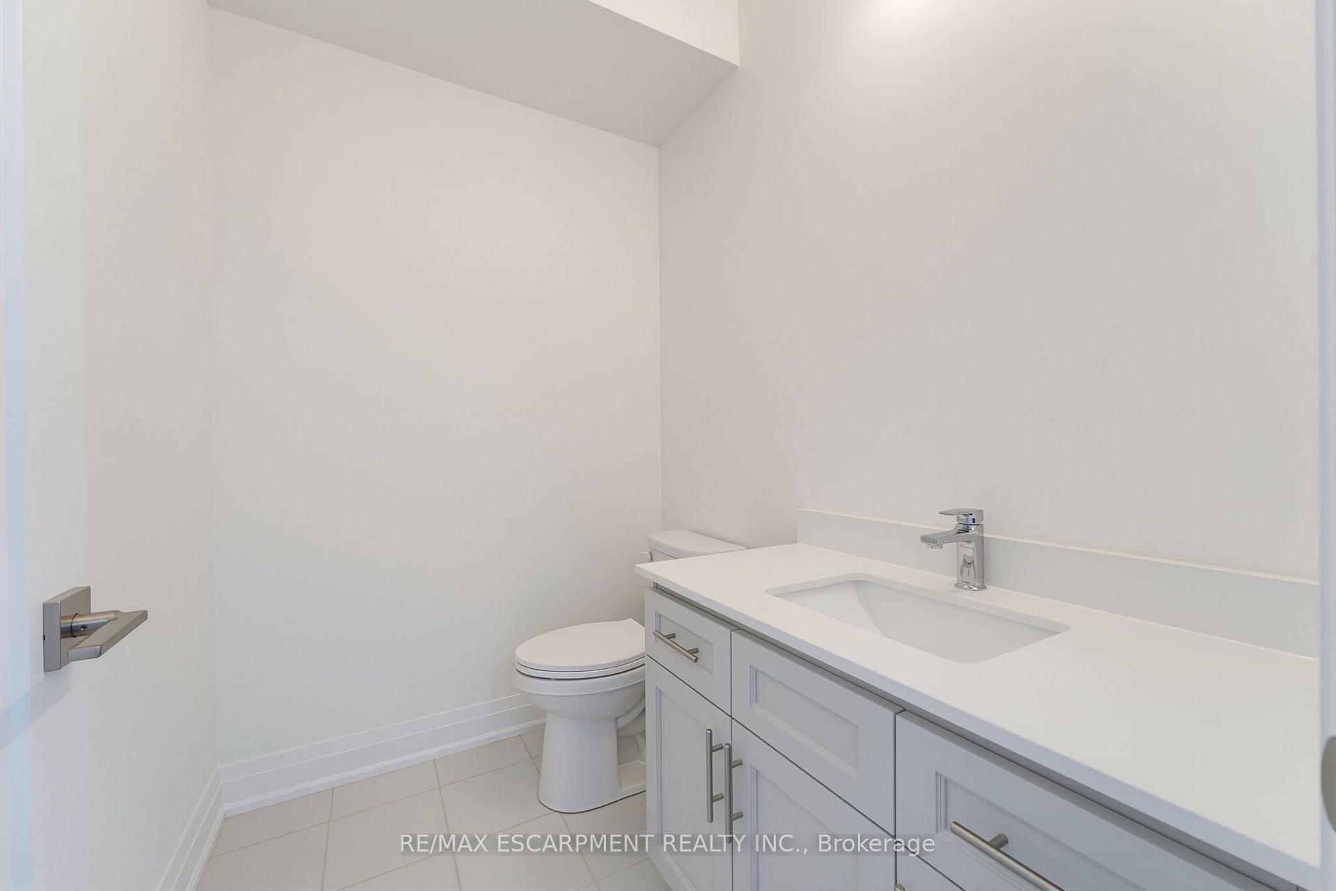 Photo 8 of 10 Clear Valley Lane, Hamilton, Rural Glanbrook — HOMEH