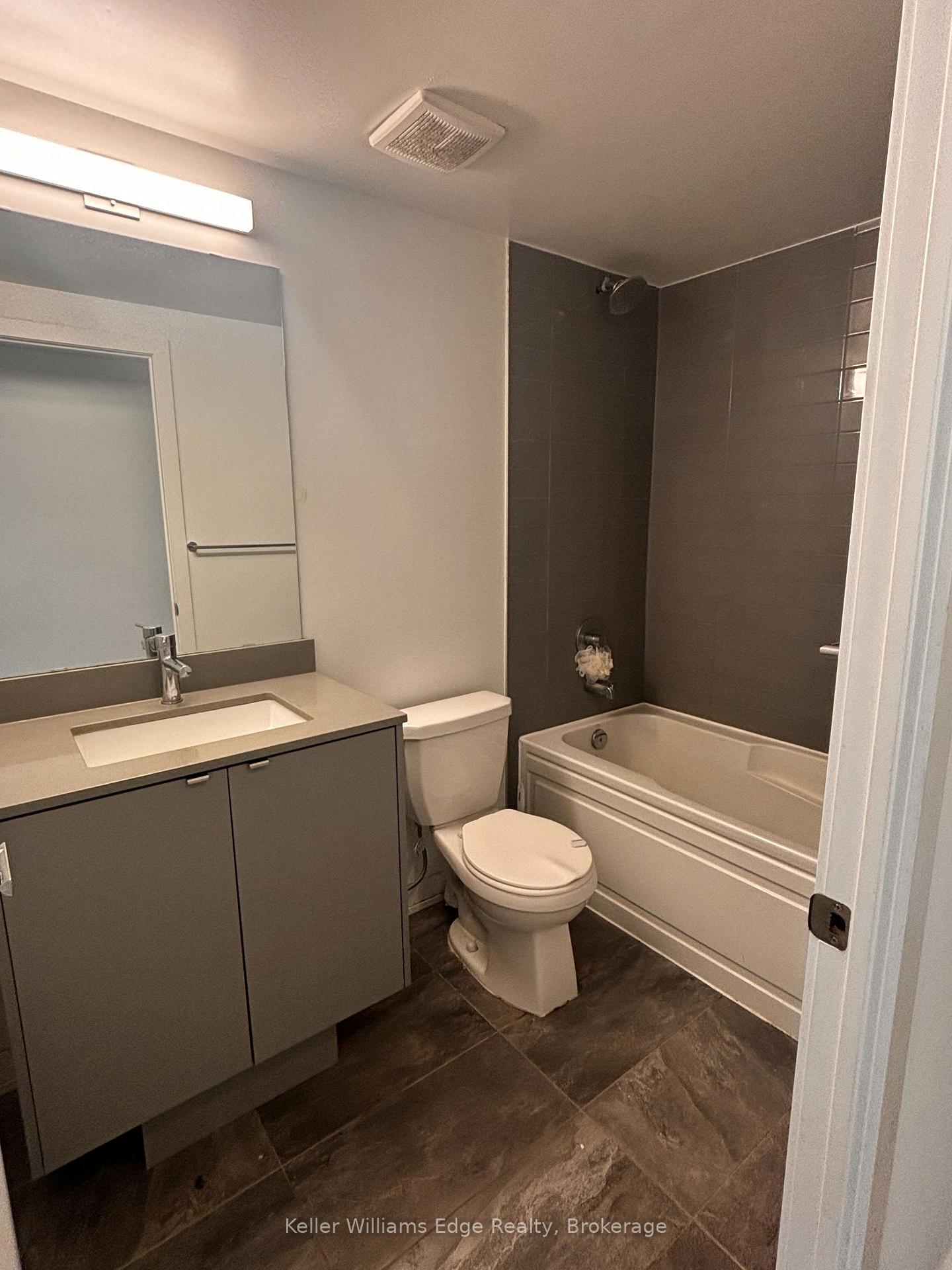 Photo 11 of Unit 9, 3200 Dakota Common, Burlington, Alton — HOMEH