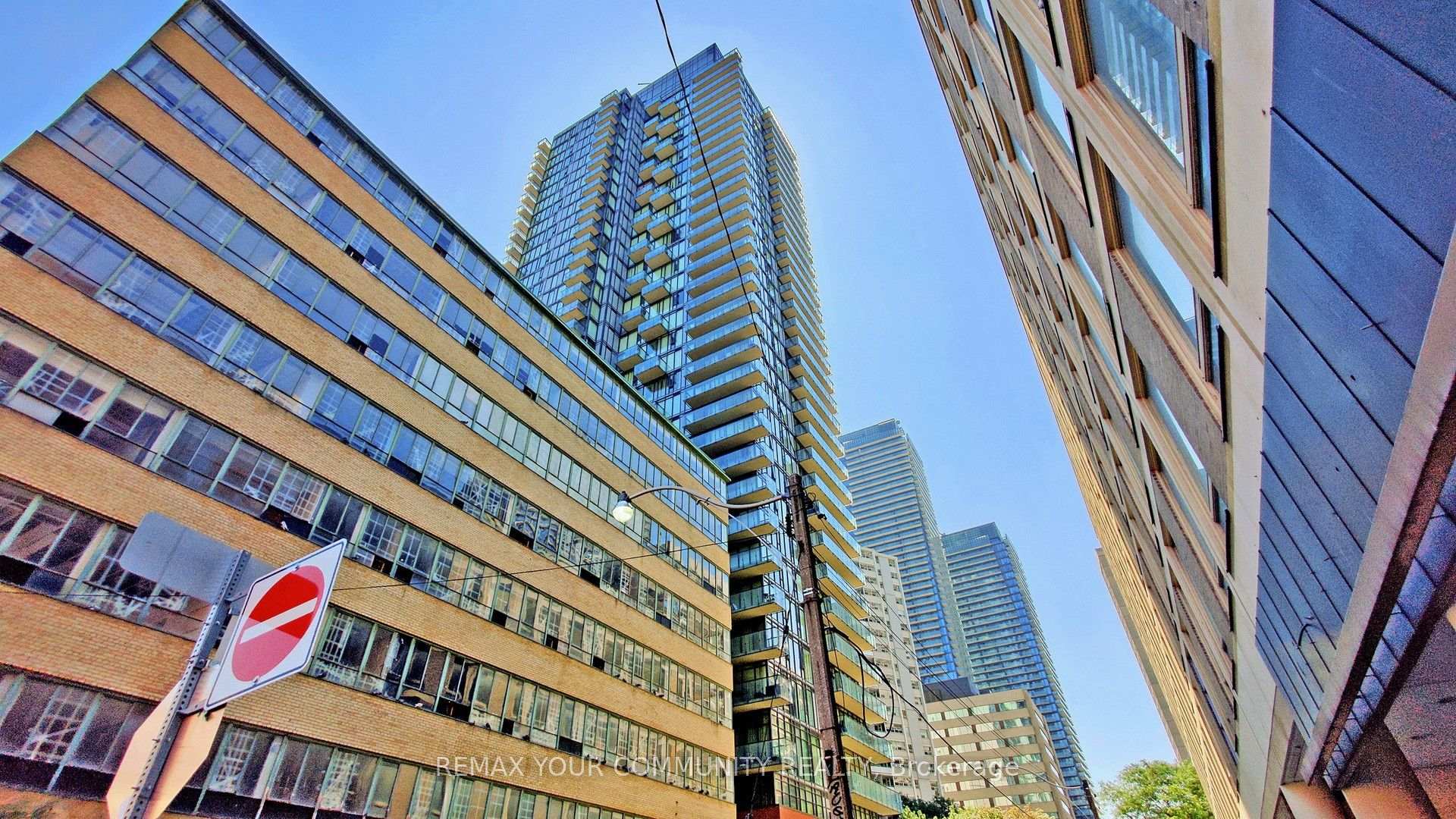 Photo 3 of Unit 2804, 75 St Nicholas Street, Toronto, Bay Street Corridor — HOMEH