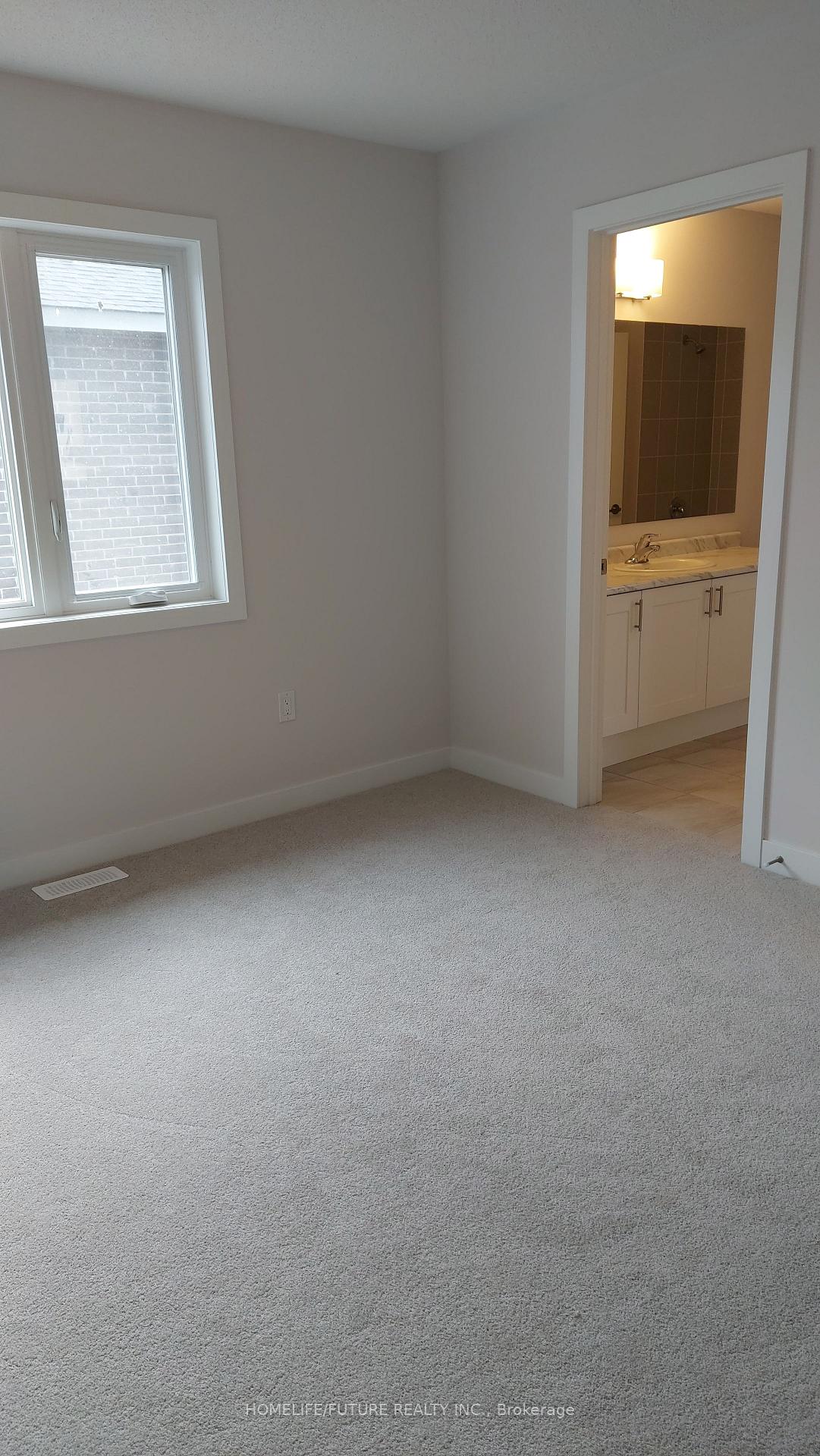 Photo 5 of 11 Bird Street, Norfolk, Simcoe — HOMEH