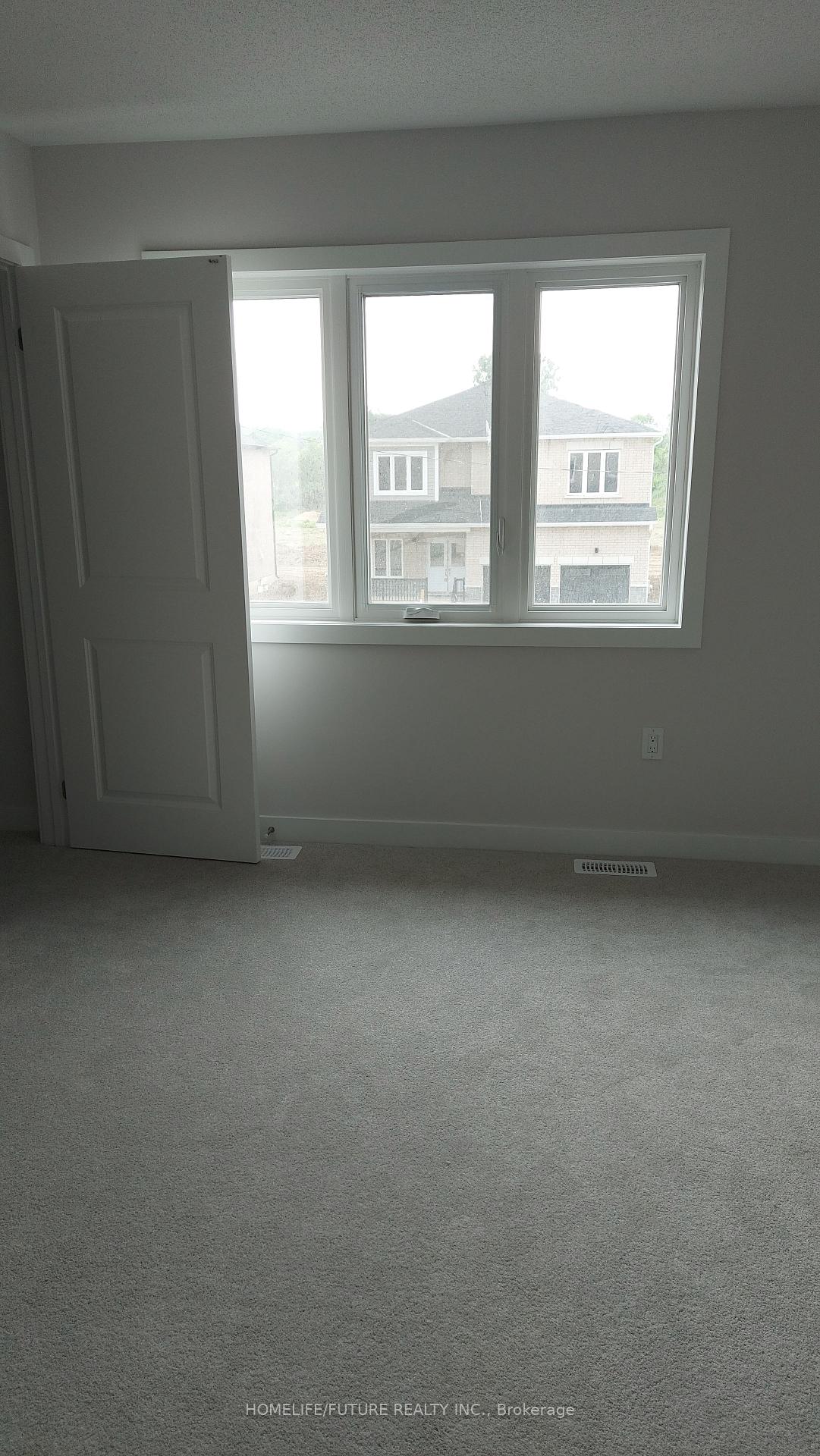 Photo 9 of 11 Bird Street, Norfolk, Simcoe — HOMEH