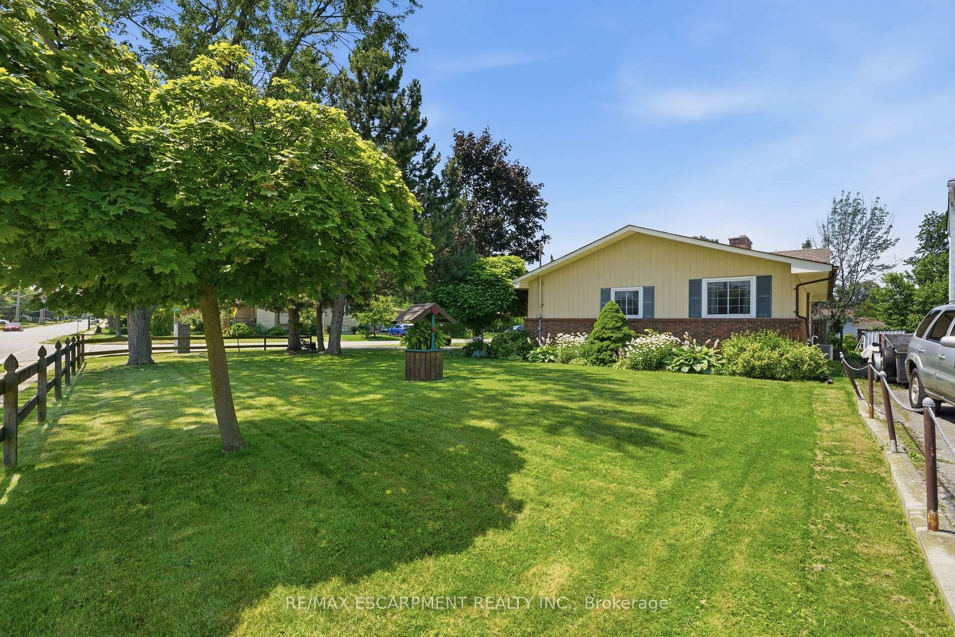 Photo 3 of 2A Valley Road, St. Catharines, Rykert/Vansickle — HOMEH