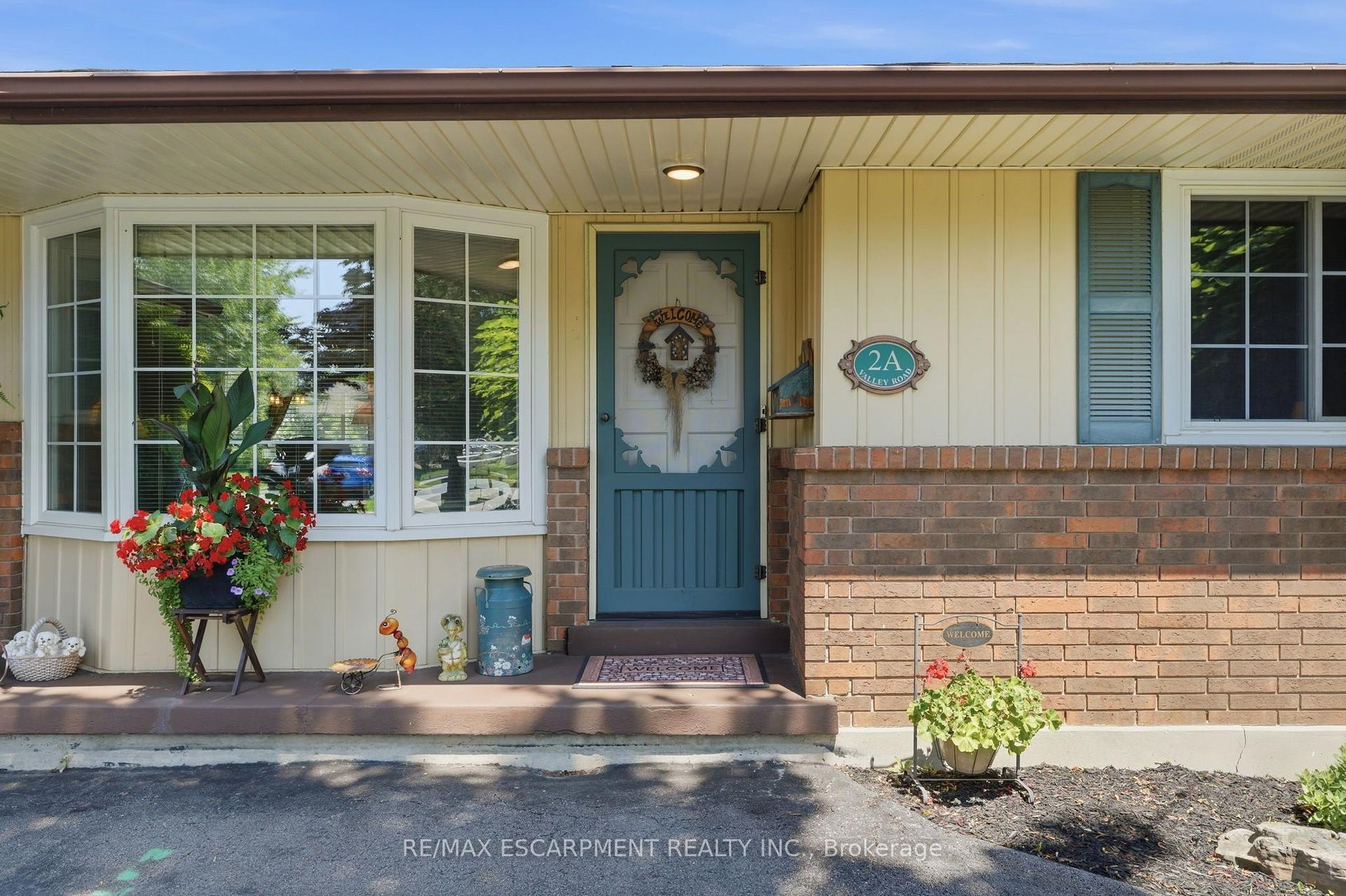 Photo 4 of 2A Valley Road, St. Catharines, Rykert/Vansickle — HOMEH