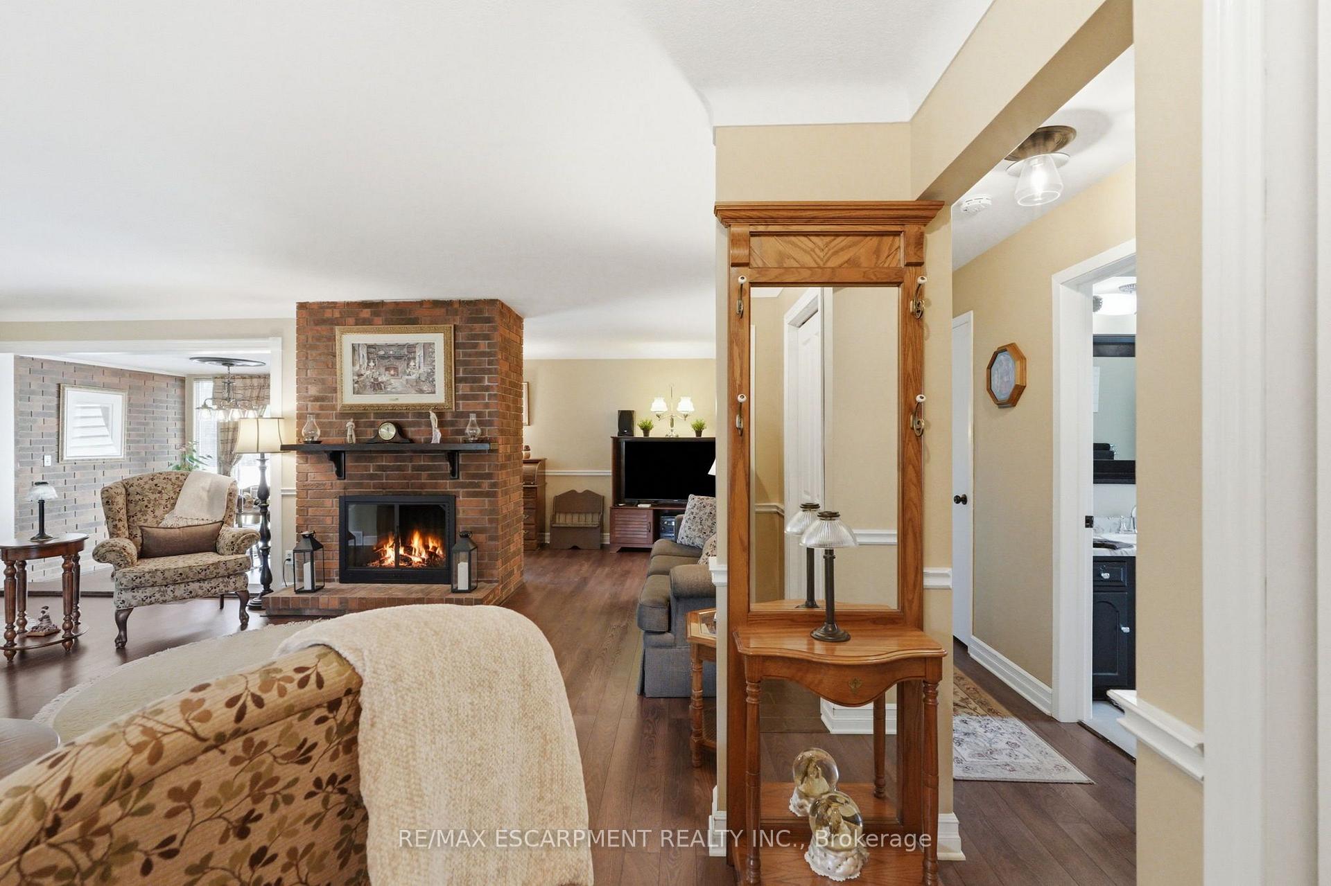 Photo 7 of 2A Valley Road, St. Catharines, Rykert/Vansickle — HOMEH
