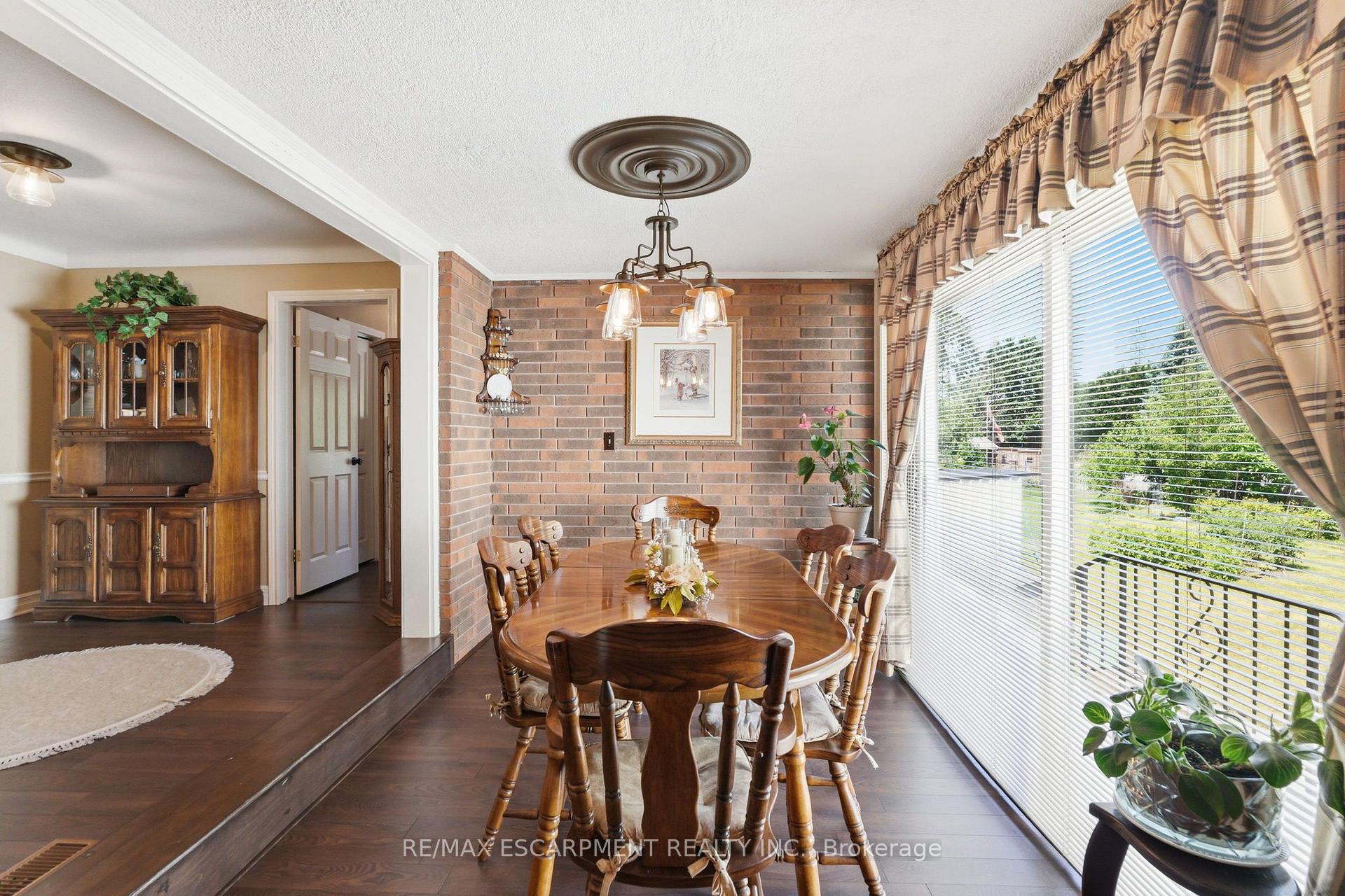 Photo 13 of 2A Valley Road, St. Catharines, Rykert/Vansickle — HOMEH