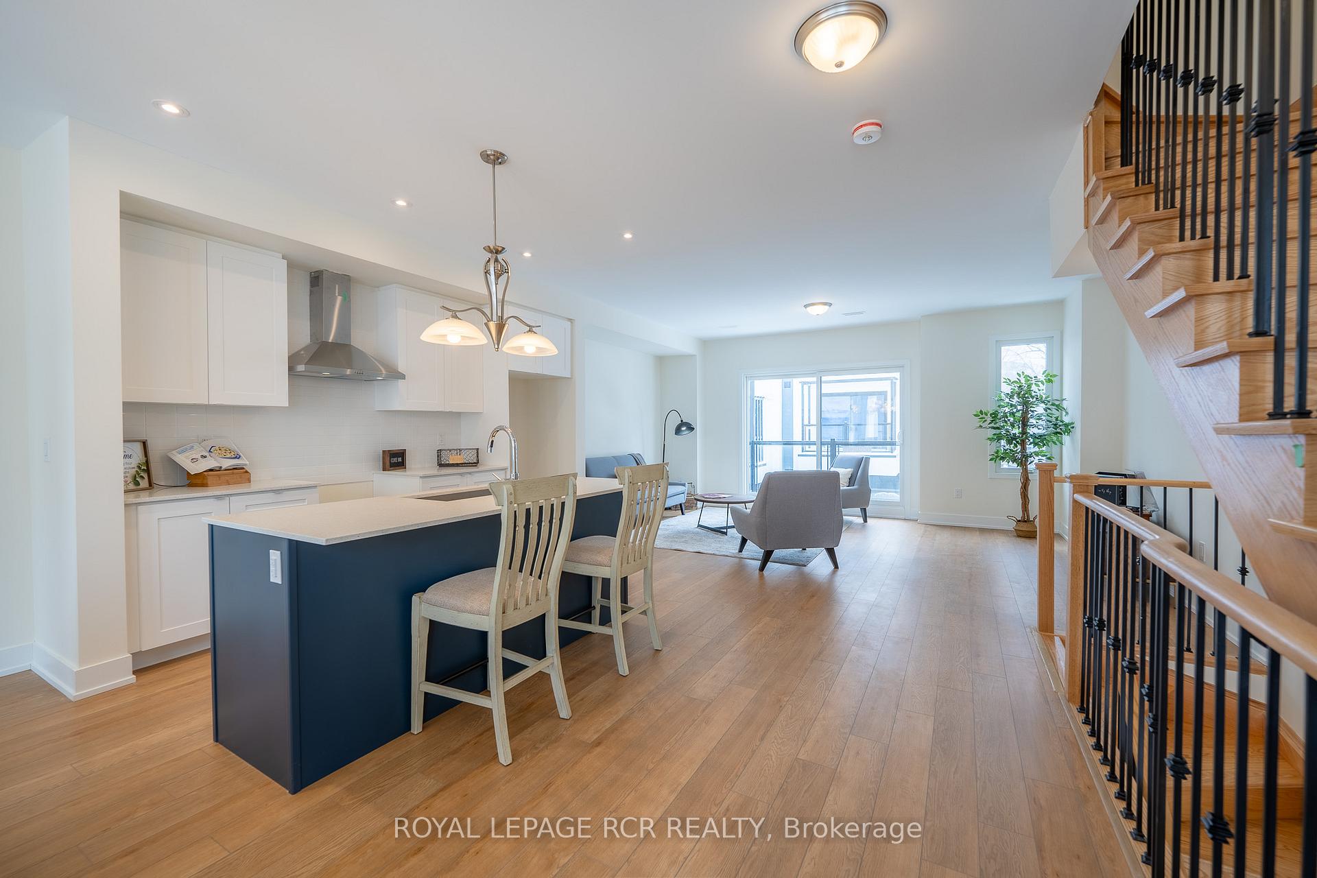 Photo 5 of 13 Bru-Lor Lane, Orillia — HOMEH