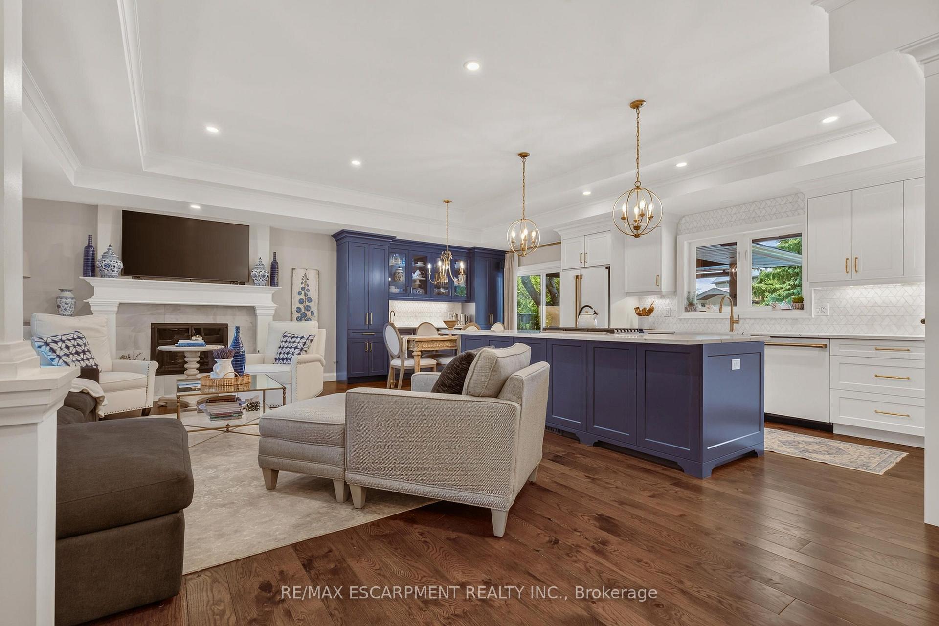 Photo 3 of 302 Harmony Road, Hamilton, Ancaster — HOMEH
