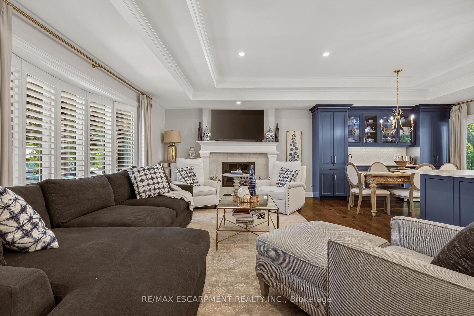 Photo 4 of 302 Harmony Road, Hamilton, Ancaster — HOMEH