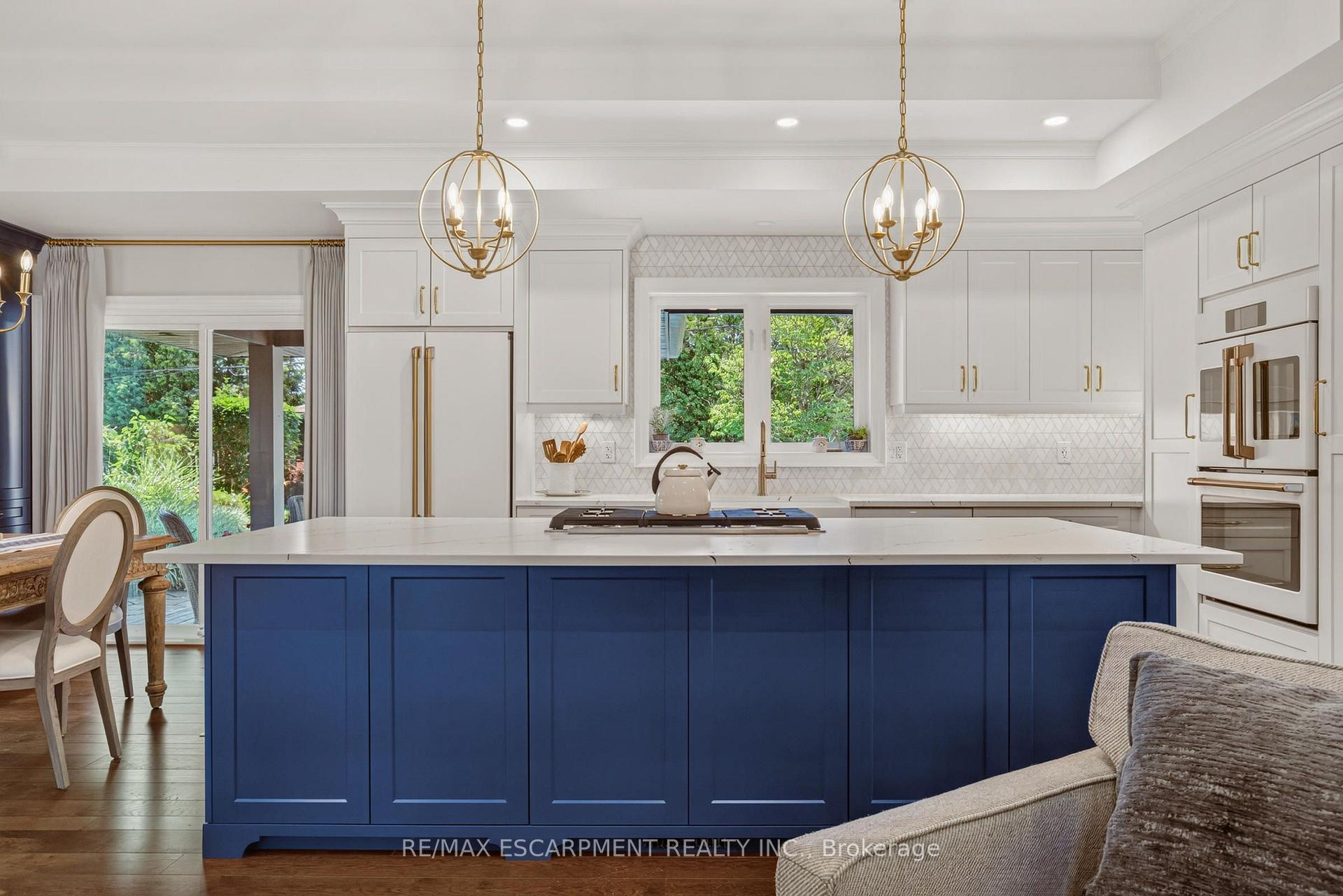 Photo 7 of 302 Harmony Road, Hamilton, Ancaster — HOMEH