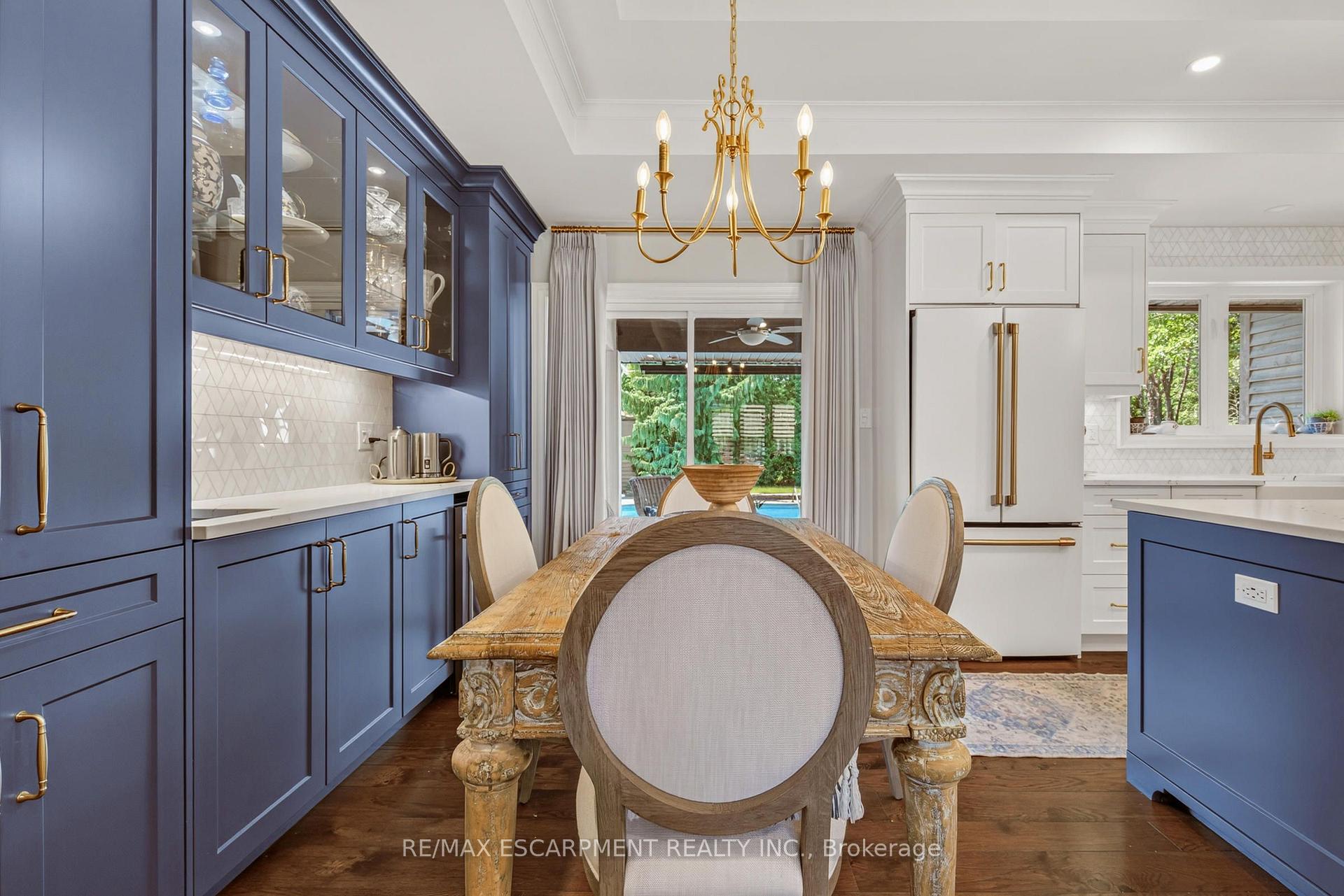 Photo 14 of 302 Harmony Road, Hamilton, Ancaster — HOMEH