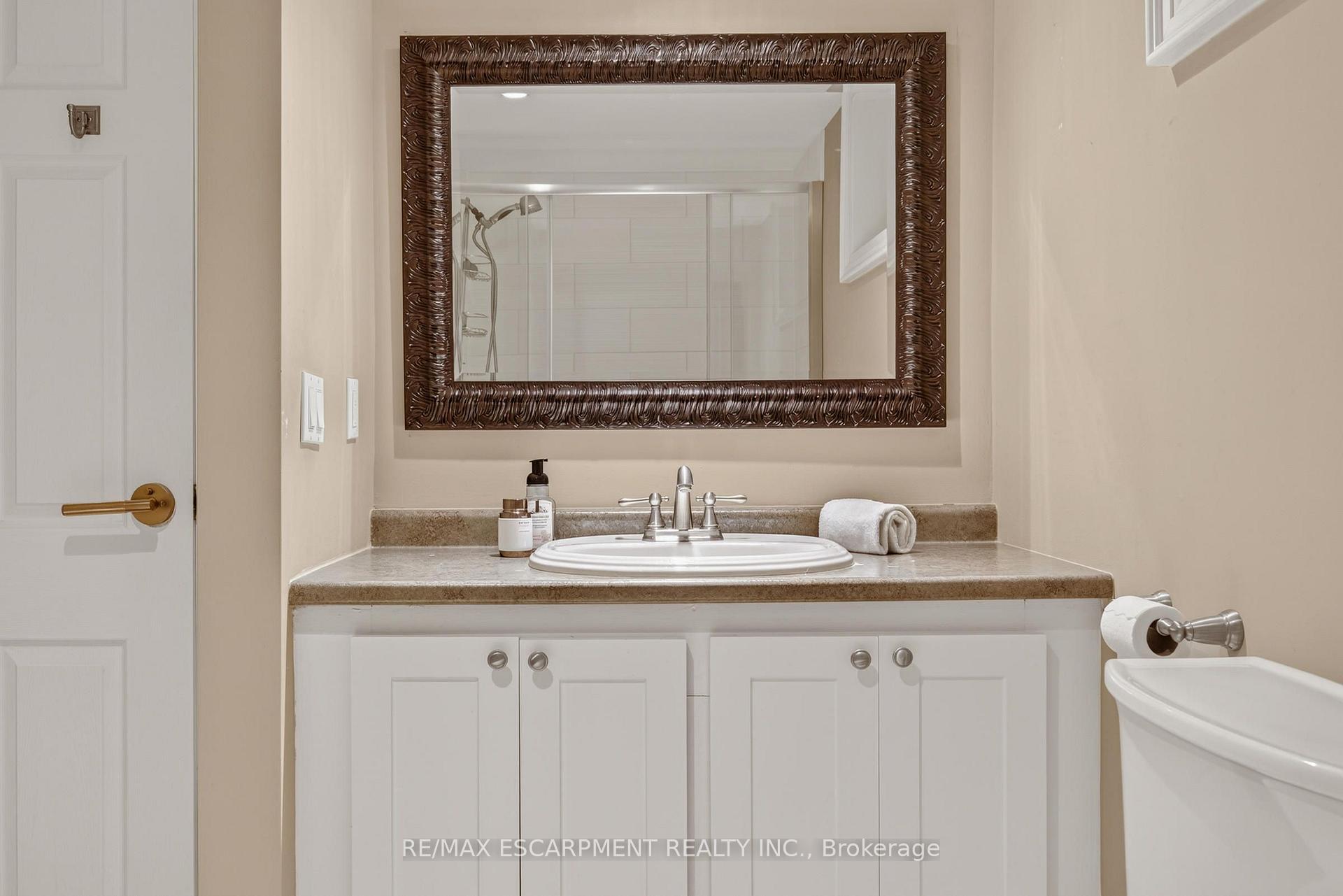 Photo 36 of 302 Harmony Road, Hamilton, Ancaster — HOMEH