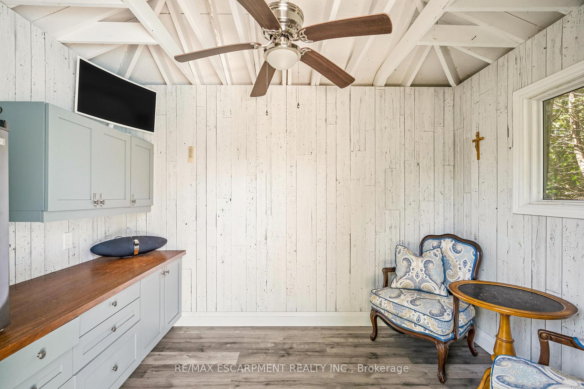 Photo 43 of 302 Harmony Road, Hamilton, Ancaster — HOMEH
