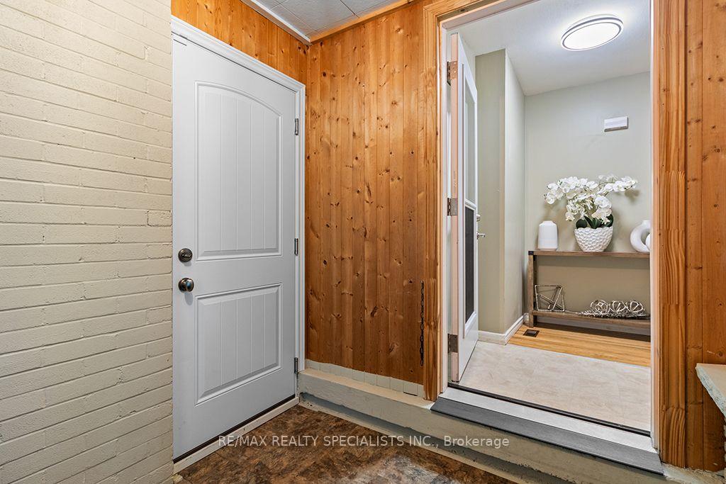 Photo 5 of 88 Shirley Street, Orangeville — HOMEH