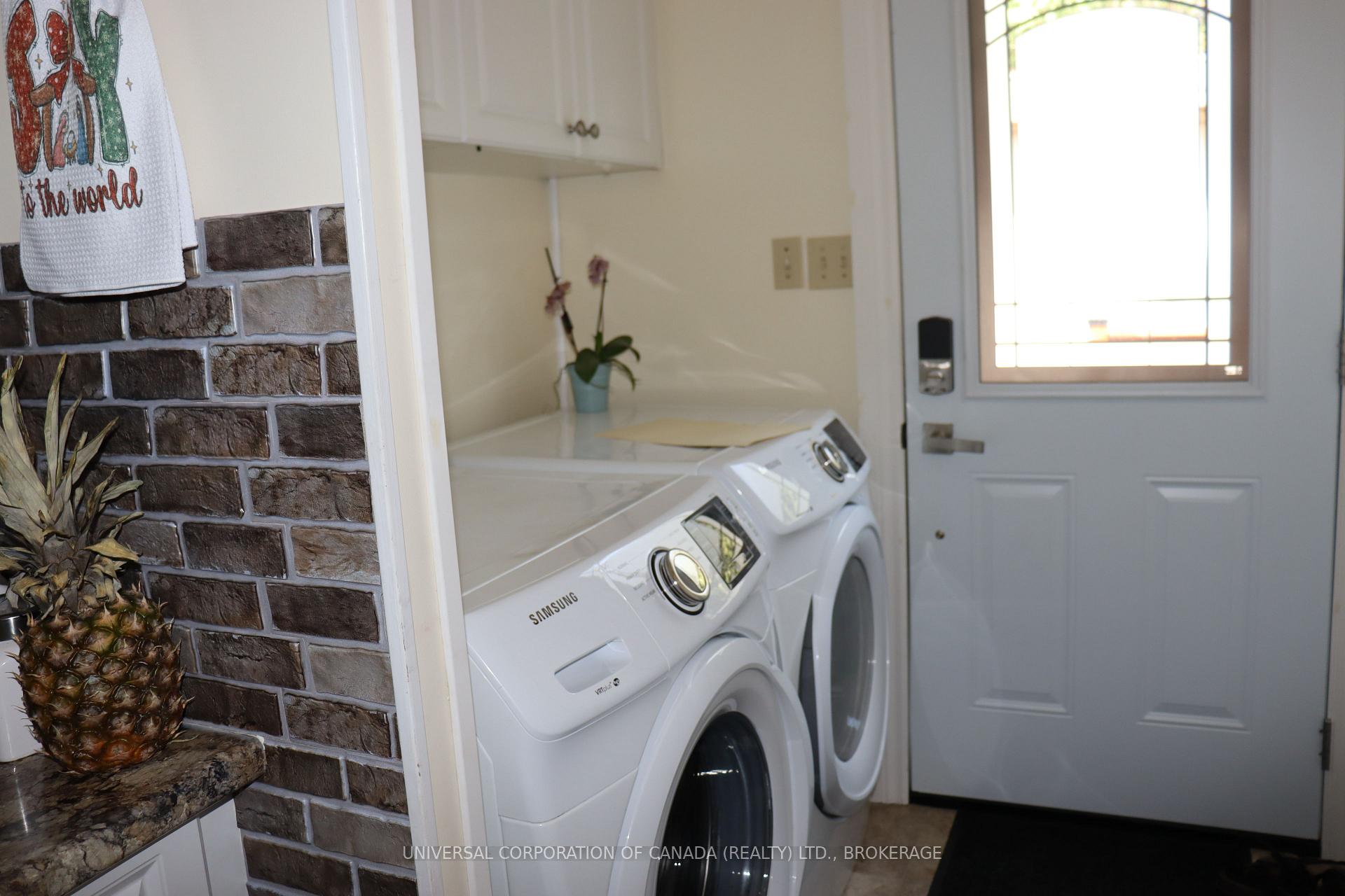 Photo 5 of 7 Maple St Street E, South-West Oxford, Brownsville — HOMEH