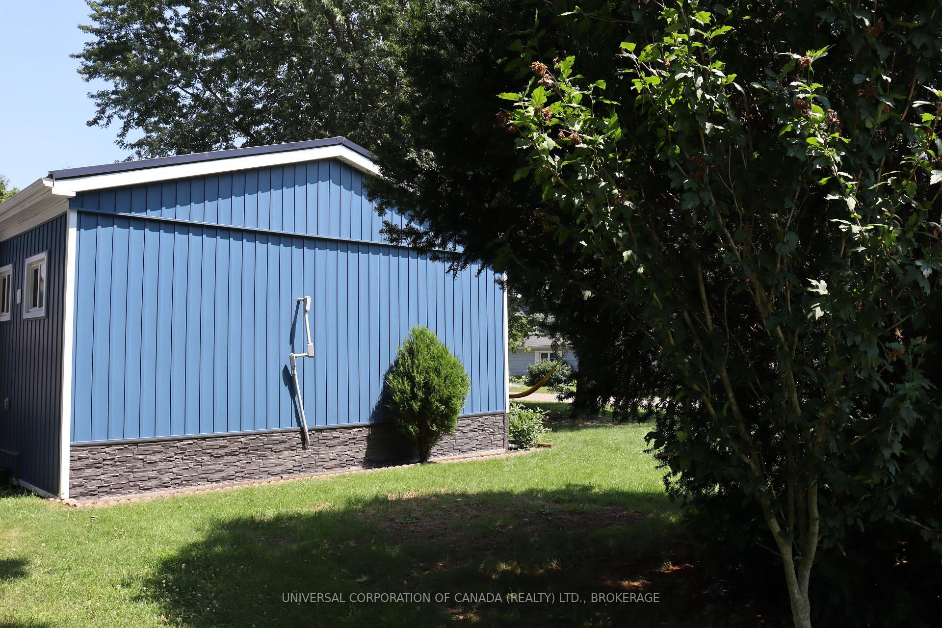 Photo 13 of 7 Maple St Street E, South-West Oxford, Brownsville — HOMEH