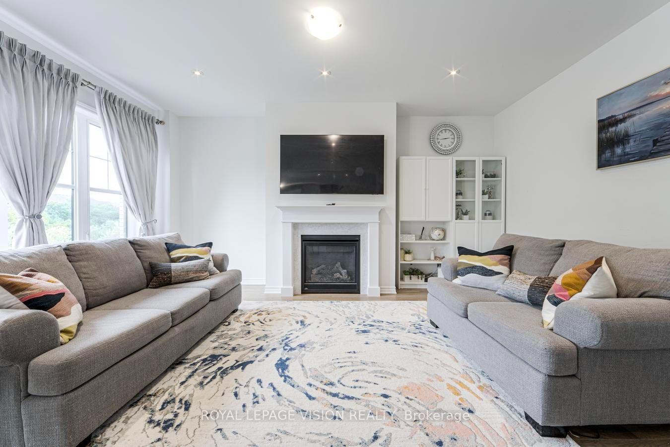 Photo 10 of Unit #Main, 33 Bremner Street, Whitby, Rolling Acres — HOMEH