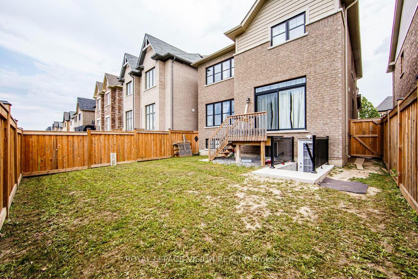 Photo 49 of Unit #Main, 33 Bremner Street, Whitby, Rolling Acres — HOMEH