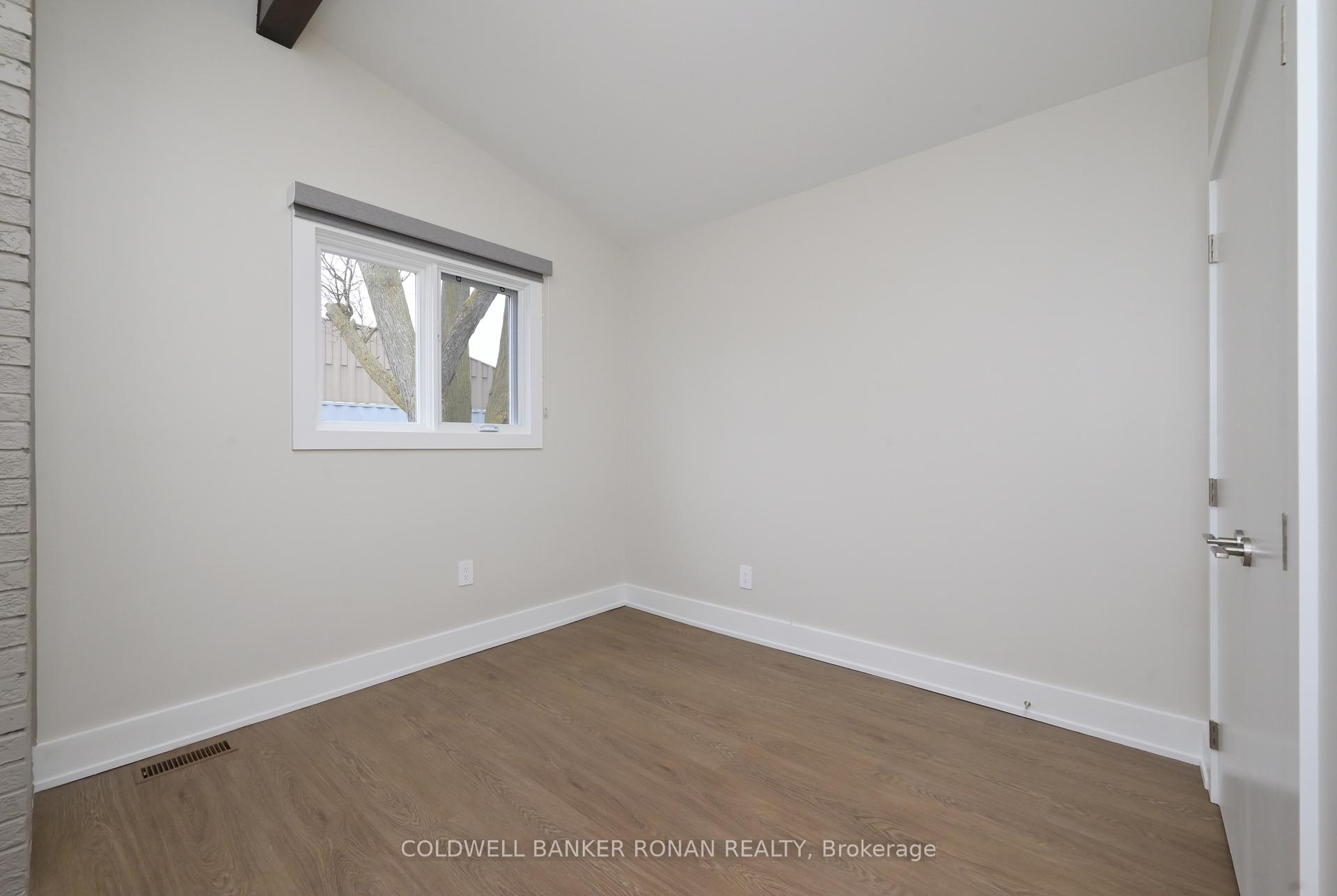 Photo 10 of Unit B, 6037 Highway 89, New Tecumseth, Rural New Tecumseth — HOMEH