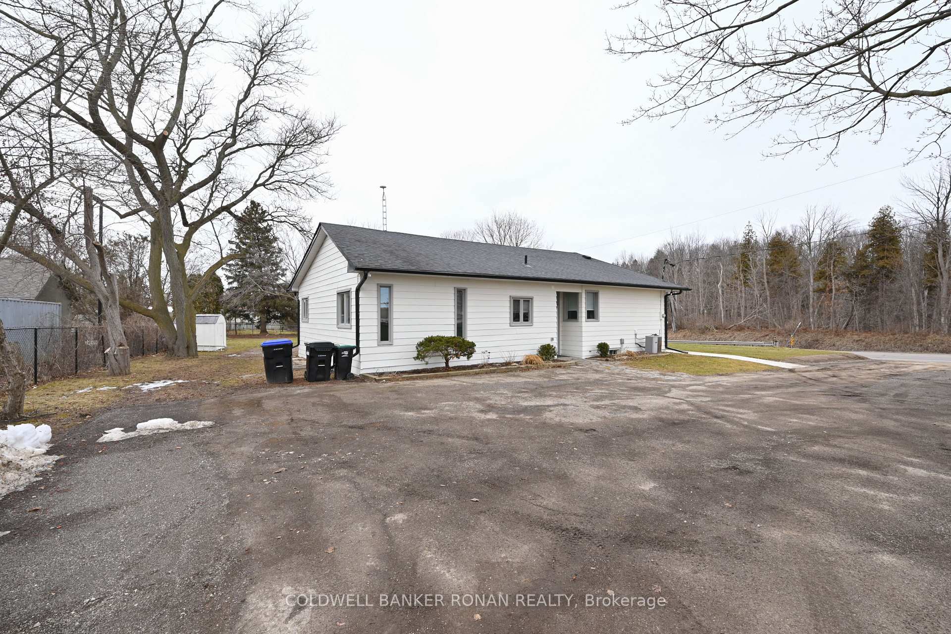Photo 18 of Unit B, 6037 Highway 89, New Tecumseth, Rural New Tecumseth — HOMEH