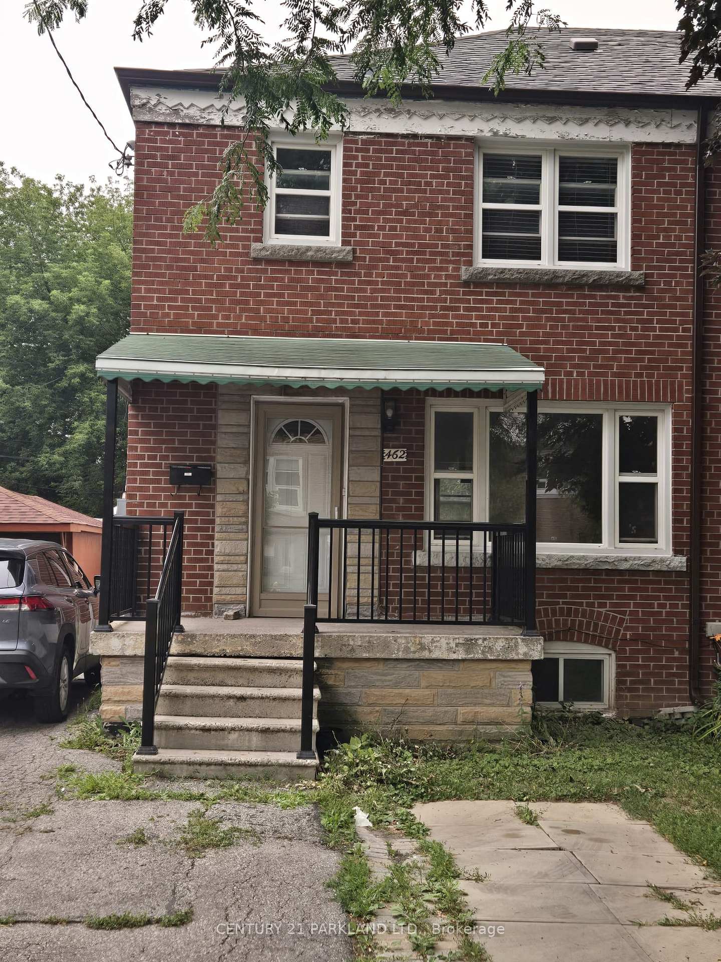 Photo 1 of 462 Midland Avenue, Scarborough, Birchcliffe-Cliffside — HOMEH