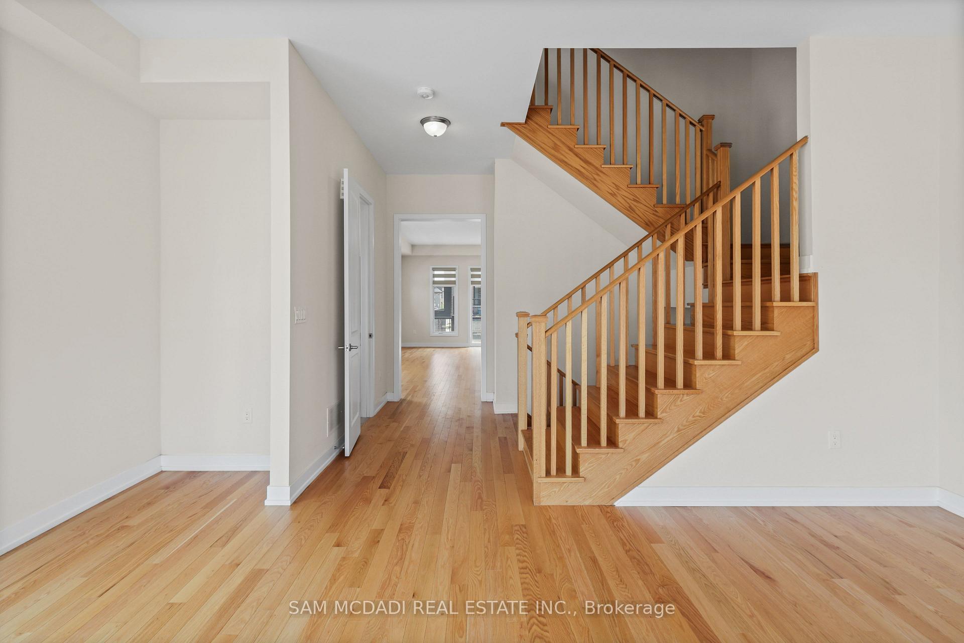 Photo 11 of 1327 Anthonia Trail, Oakville, Joshua Meadows — HOMEH