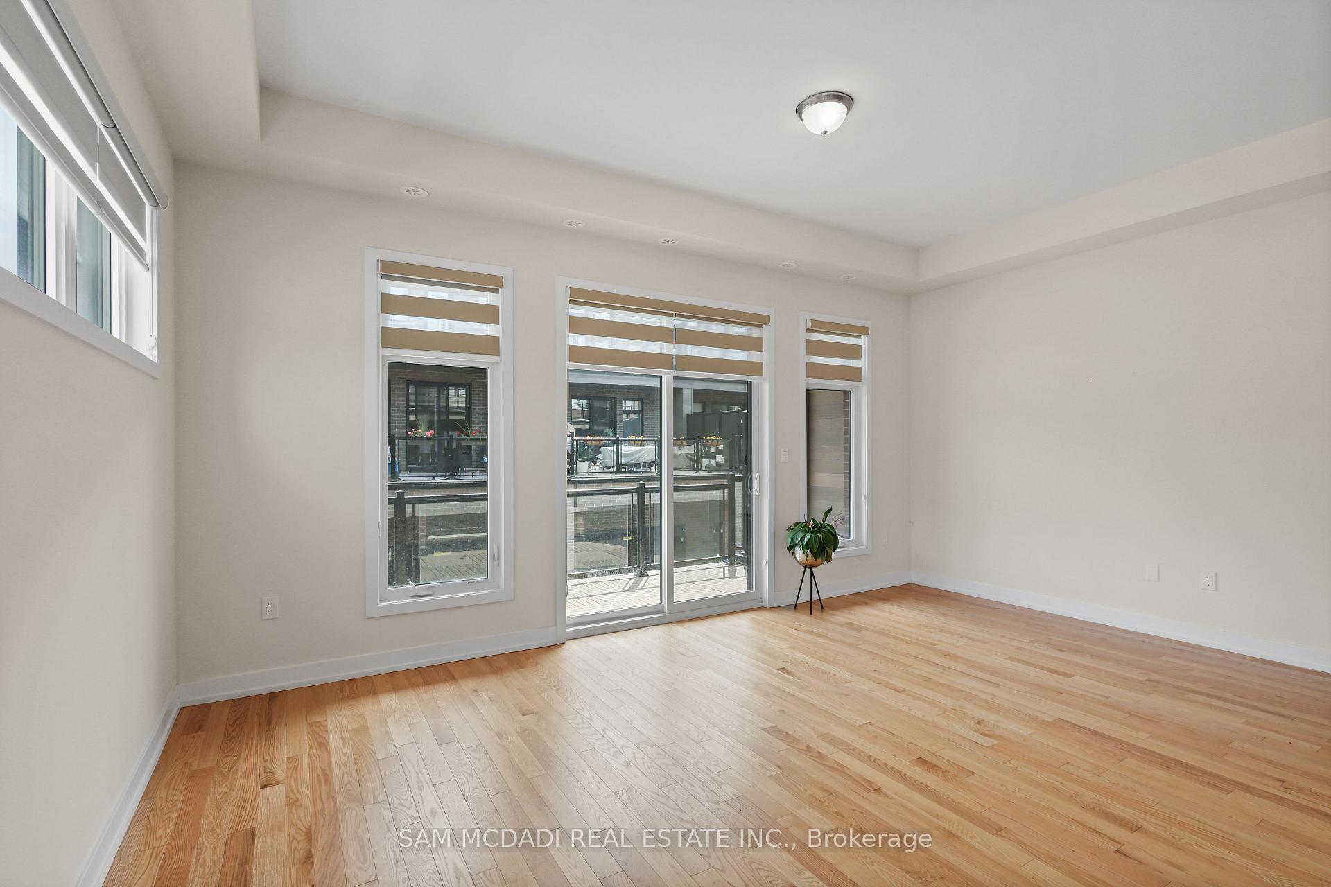 Photo 13 of 1327 Anthonia Trail, Oakville, Joshua Meadows — HOMEH