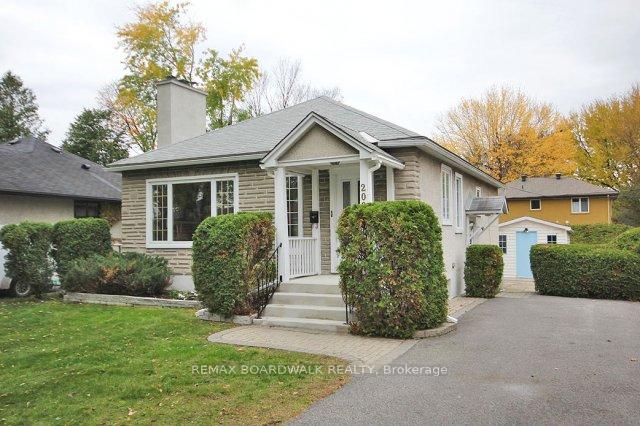 Photo 2 of 209 Knox Crescent, Ottawa, Riverview Park — HOMEH