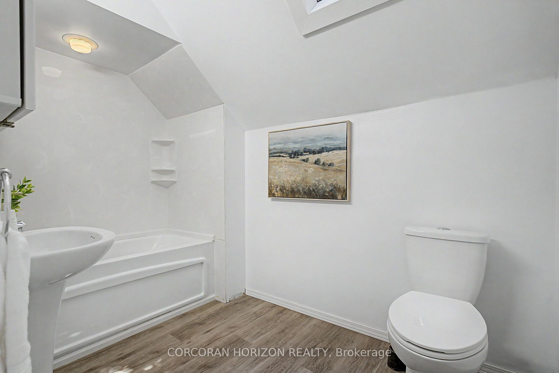 Photo 24 of 80 Blucher Street, Kitchener, Fairfield — HOMEH