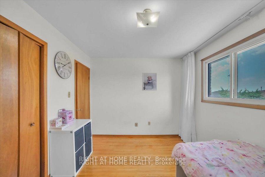 Photo 16 of 53 Agincourt Road, Vaughan, West Woodbridge — HOMEH