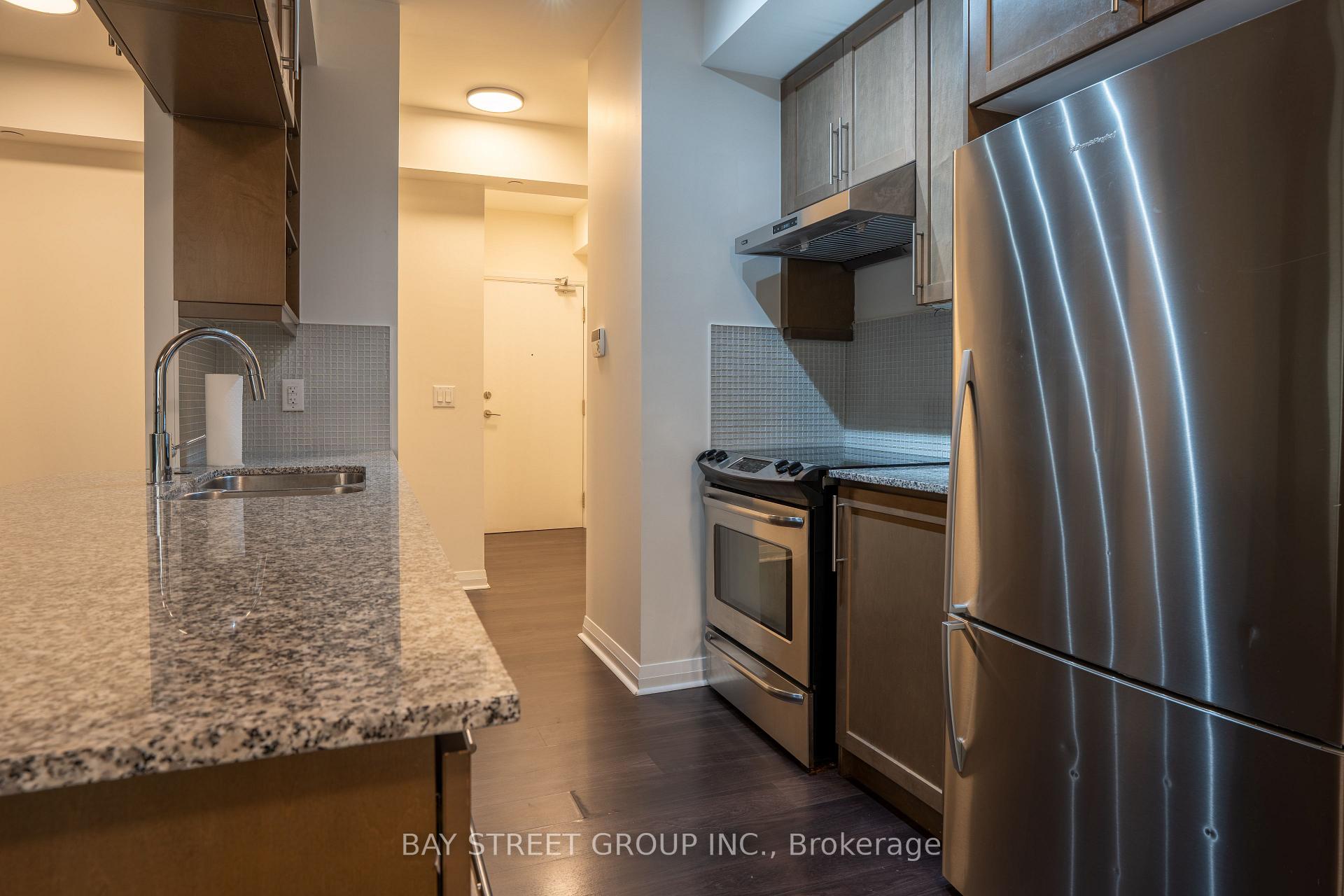 Photo 4 of Unit Lph04, 55 Oneida Crescent, Richmond Hill, Langstaff — HOMEH