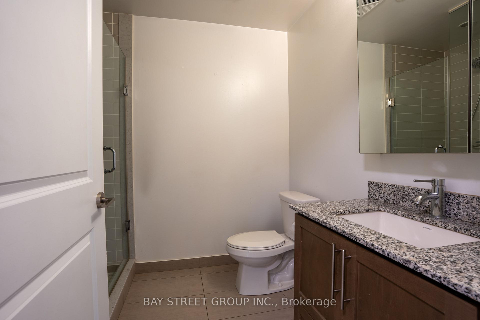 Photo 10 of Unit Lph04, 55 Oneida Crescent, Richmond Hill, Langstaff — HOMEH