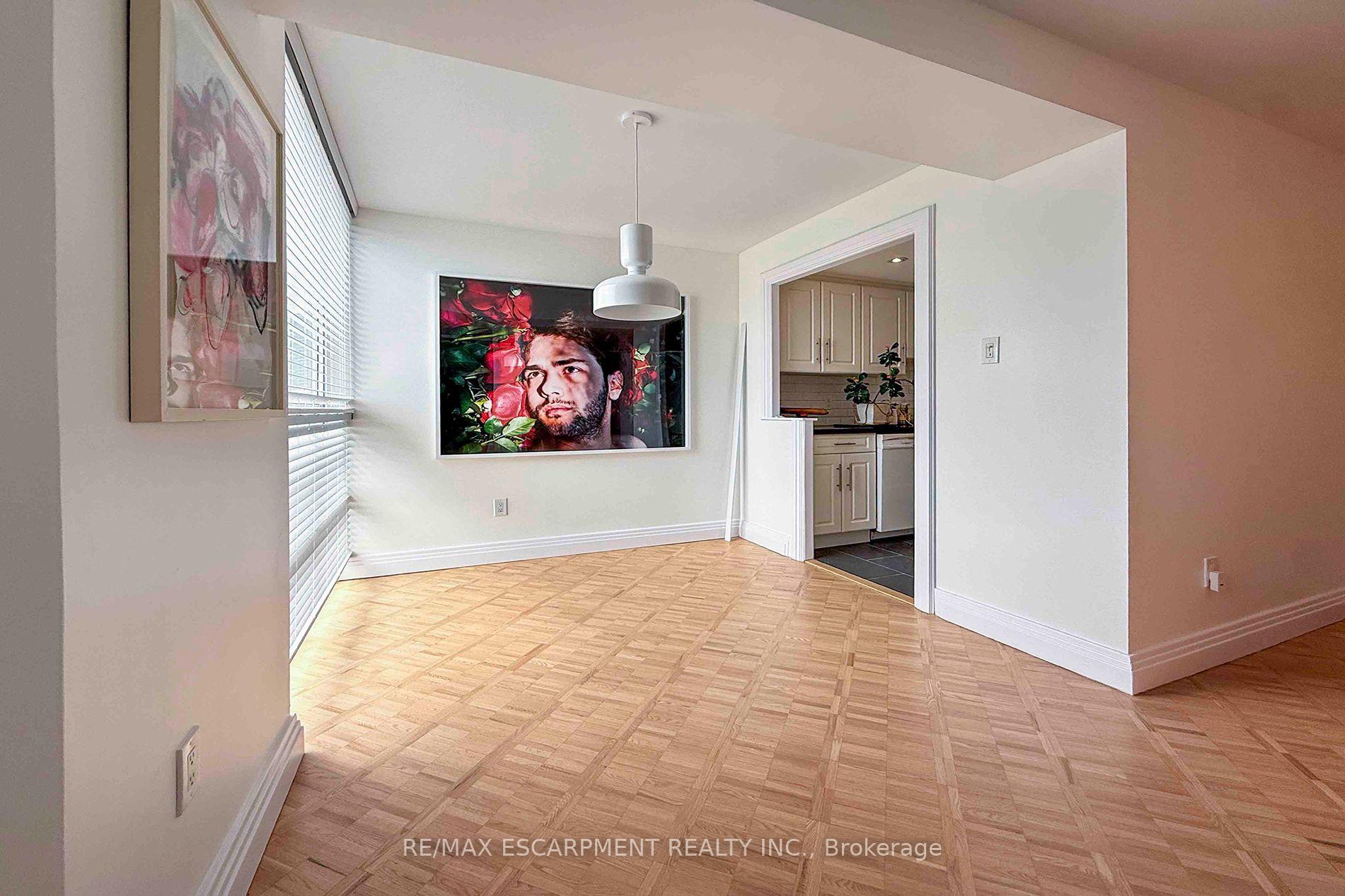 Photo 10 of Unit 2804, 3650 Kaneff Crescent, Mississauga, Mississauga Valleys — HOMEH